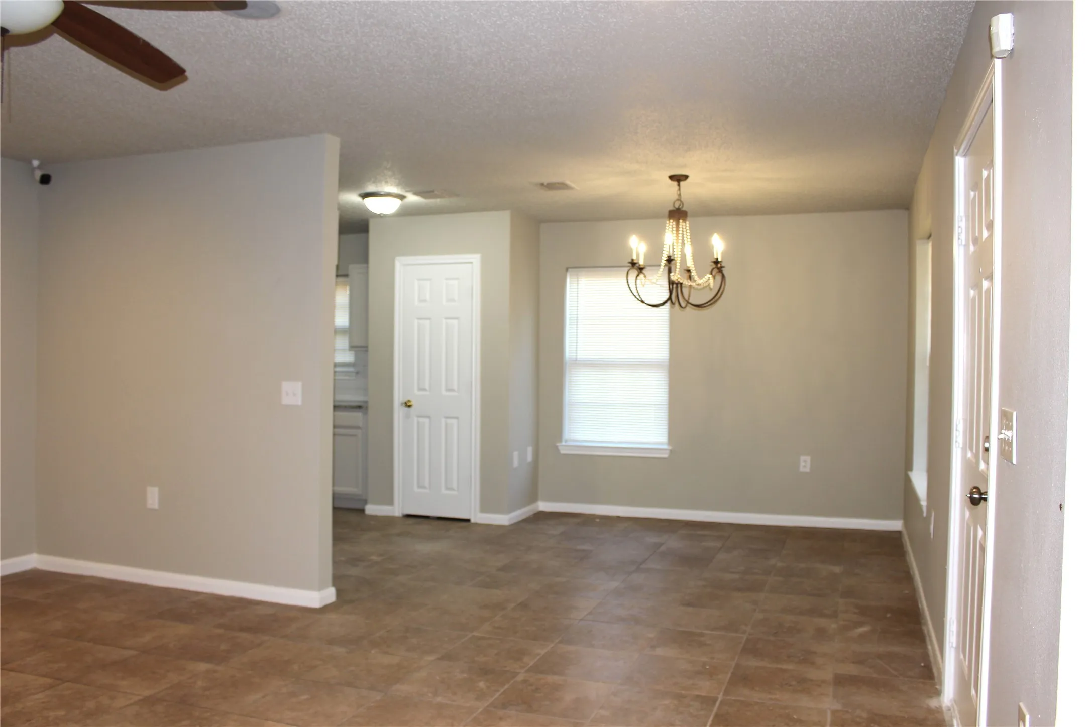 Single Family Residence For Rent in Dallas County , 2001 San Antonio Street, Grand Prairie, Texas 75051, 3 Bedroom, 2 Bathroom, 1 Garage spaces, 1,311 Sqft, built in 2006, mls#21379094, Real Estate Agent in Grand Prairie, Homes For Rent in Dallas county, Homes For Rent in Grand Prairie, Realtor in Grand Prairie Texas, Real Estate Brokerage Independent Realty Texas, Luminita Cordes Realtor