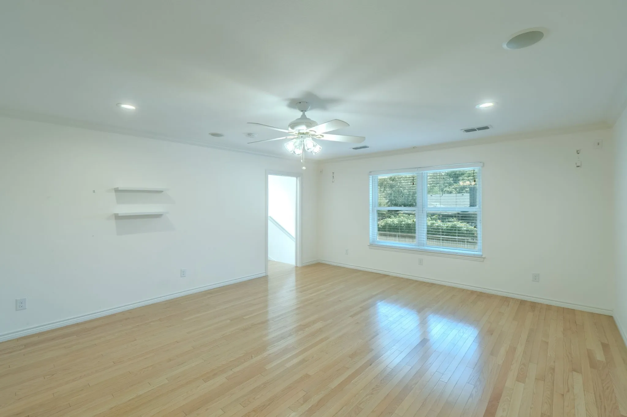 Second Floor LA