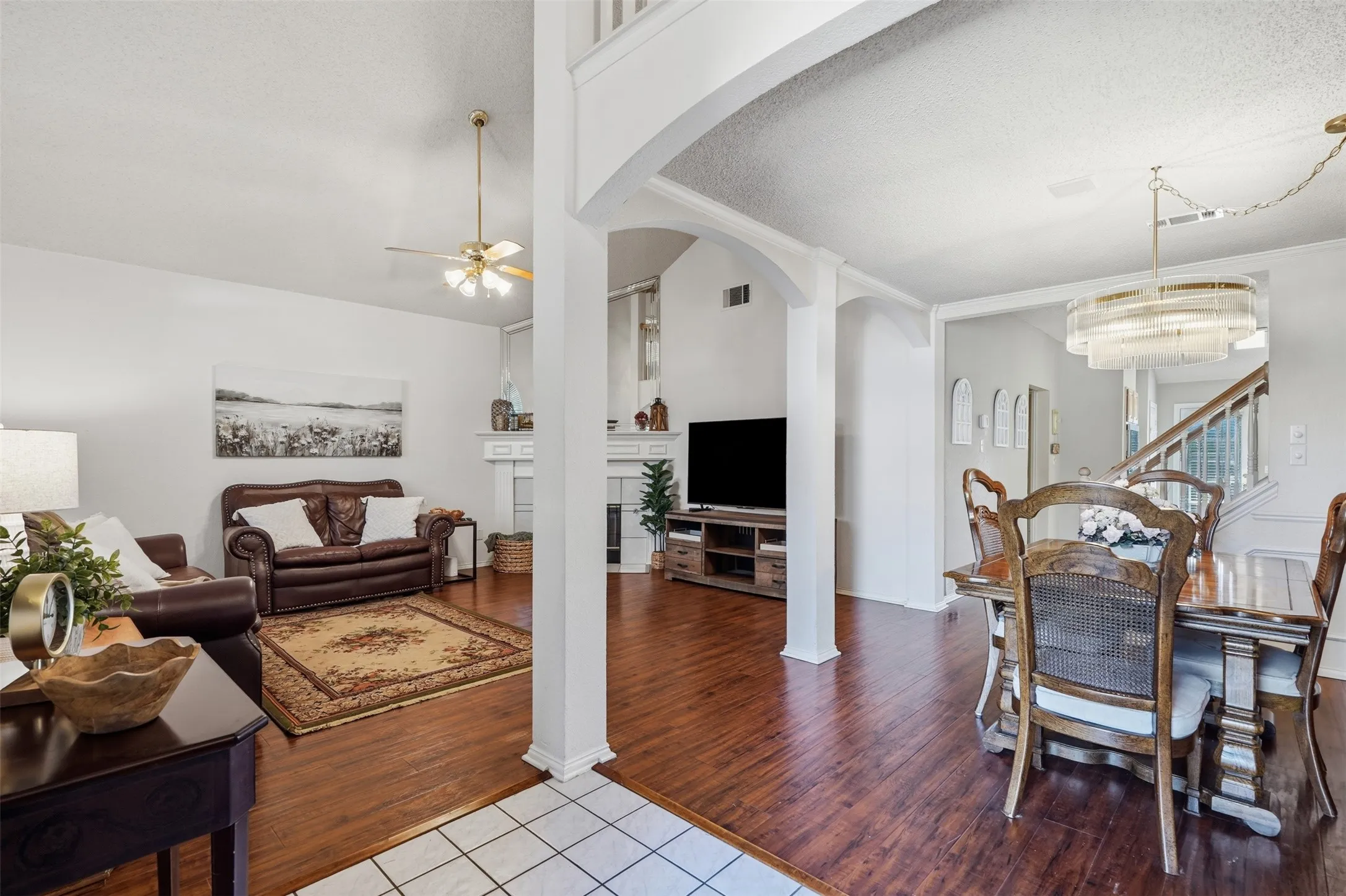 Single Family Residence For Sale in Tarrant County , 5004 Ridgefield Court, Arlington, Texas 76017, 4 Bedroom, 3 Bathroom, 2 Garage spaces, 2,295 Sqft, built in 1997, mls#21378177, Real Estate Agent in Arlington, Homes For Sale in Tarrant county, Homes For Sale in Arlington, Realtor in Arlington Texas, Real Estate Brokerage Independent Realty Texas, Luminita Cordes Realtor