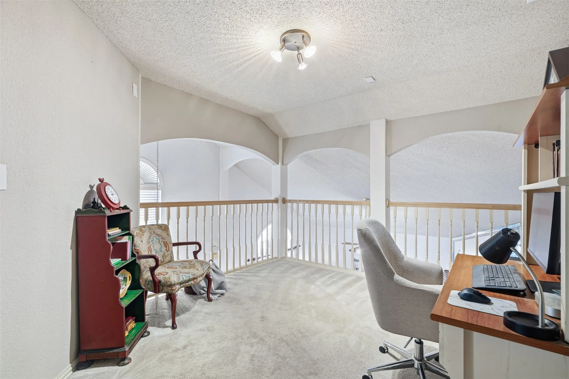 Single Family Residence For Sale in Tarrant County , 5004 Ridgefield Court, Arlington, Texas 76017, 4 Bedroom, 3 Bathroom, 2 Garage spaces, 2,295 Sqft, built in 1997, mls#21378177, Real Estate Agent in Arlington, Homes For Sale in Tarrant county, Homes For Sale in Arlington, Realtor in Arlington Texas, Real Estate Brokerage Independent Realty Texas, Luminita Cordes Realtor