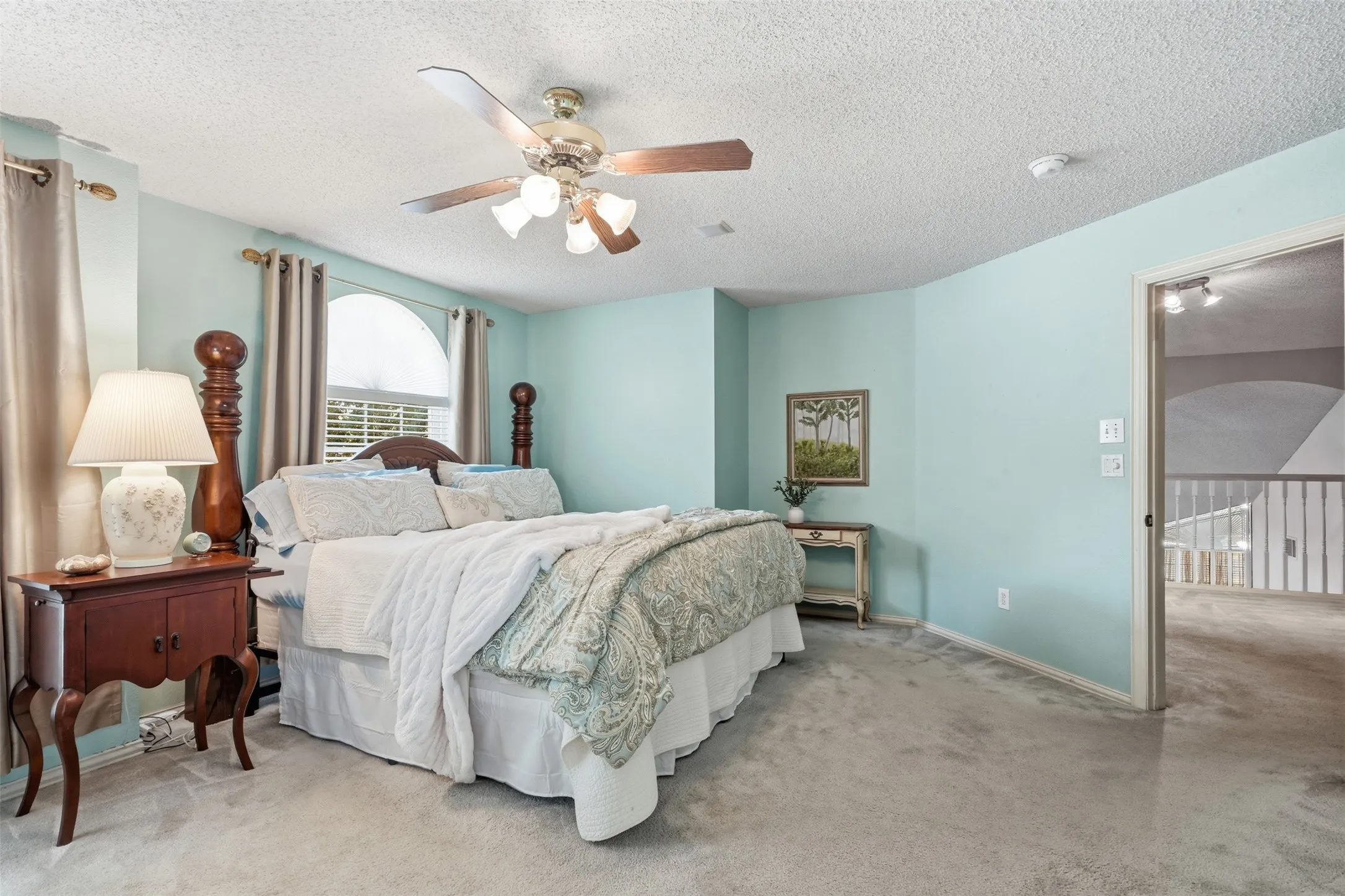 Single Family Residence For Sale in Tarrant County , 5004 Ridgefield Court, Arlington, Texas 76017, 4 Bedroom, 3 Bathroom, 2 Garage spaces, 2,295 Sqft, built in 1997, mls#21378177, Real Estate Agent in Arlington, Homes For Sale in Tarrant county, Homes For Sale in Arlington, Realtor in Arlington Texas, Real Estate Brokerage Independent Realty Texas, Luminita Cordes Realtor