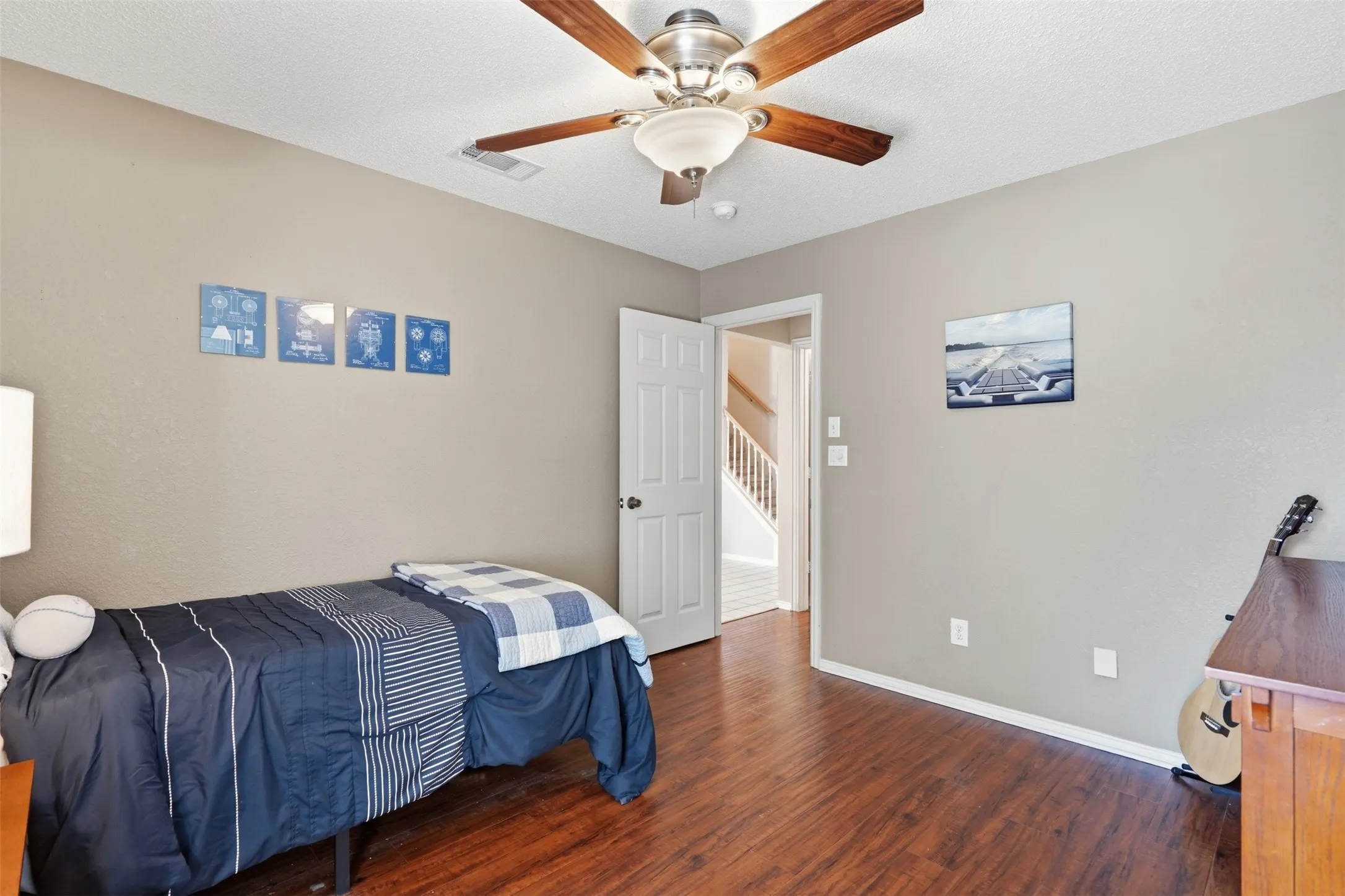 Single Family Residence For Sale in Tarrant County , 5004 Ridgefield Court, Arlington, Texas 76017, 4 Bedroom, 3 Bathroom, 2 Garage spaces, 2,295 Sqft, built in 1997, mls#21378177, Real Estate Agent in Arlington, Homes For Sale in Tarrant county, Homes For Sale in Arlington, Realtor in Arlington Texas, Real Estate Brokerage Independent Realty Texas, Luminita Cordes Realtor
