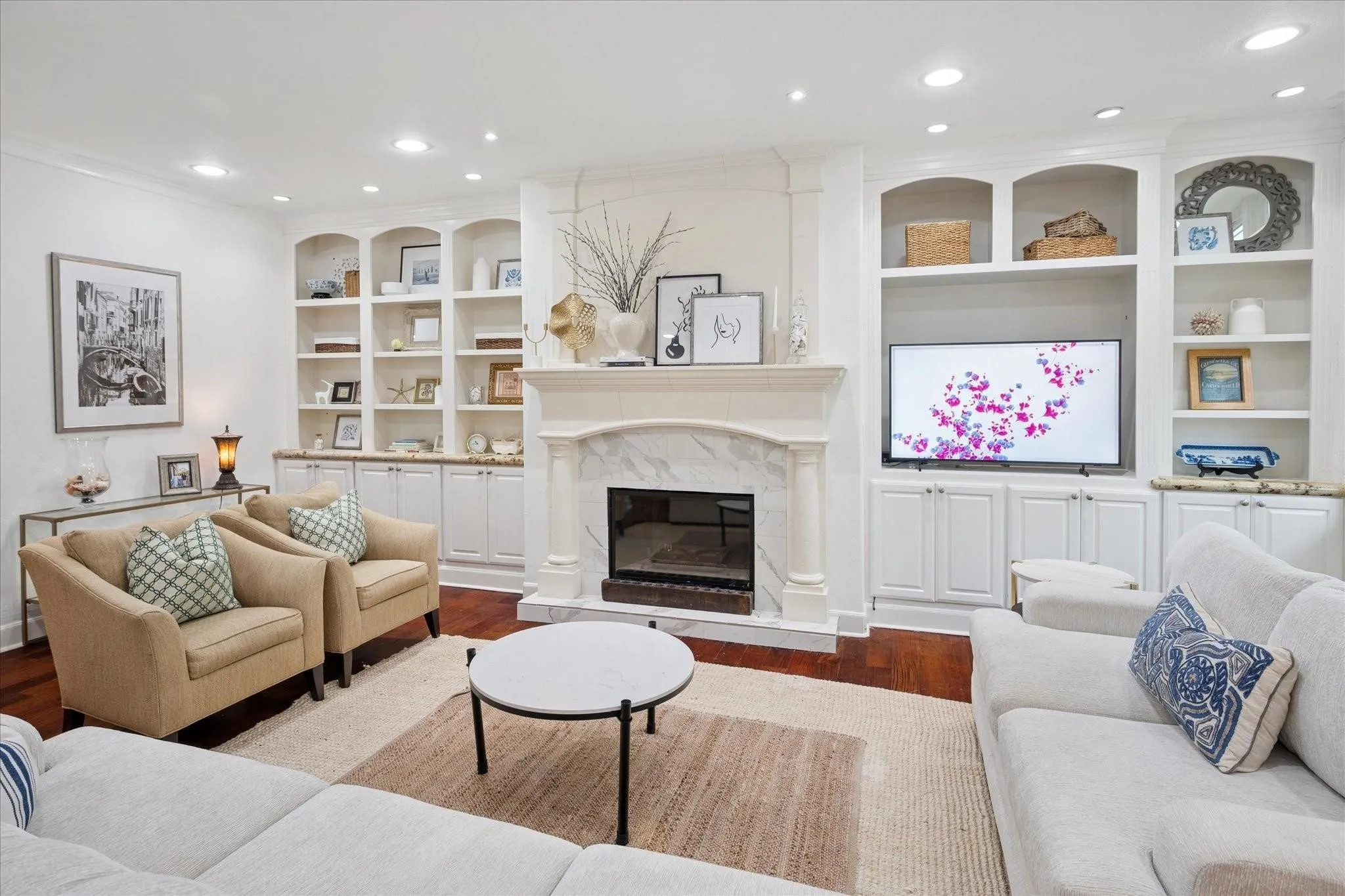 Single Family Residence For Rent in Dallas County , 5909 Goliad Avenue, Dallas, Texas 75206, 4 Bedroom, 5 Bathroom, 3 Garage spaces, 4,805 Sqft, built in 1929, mls#21379104, Real Estate Agent in Dallas, Homes For Rent in Dallas county, Homes For Rent in Dallas, Realtor in Dallas Texas, Real Estate Brokerage Independent Realty Texas, Luminita Cordes Realtor