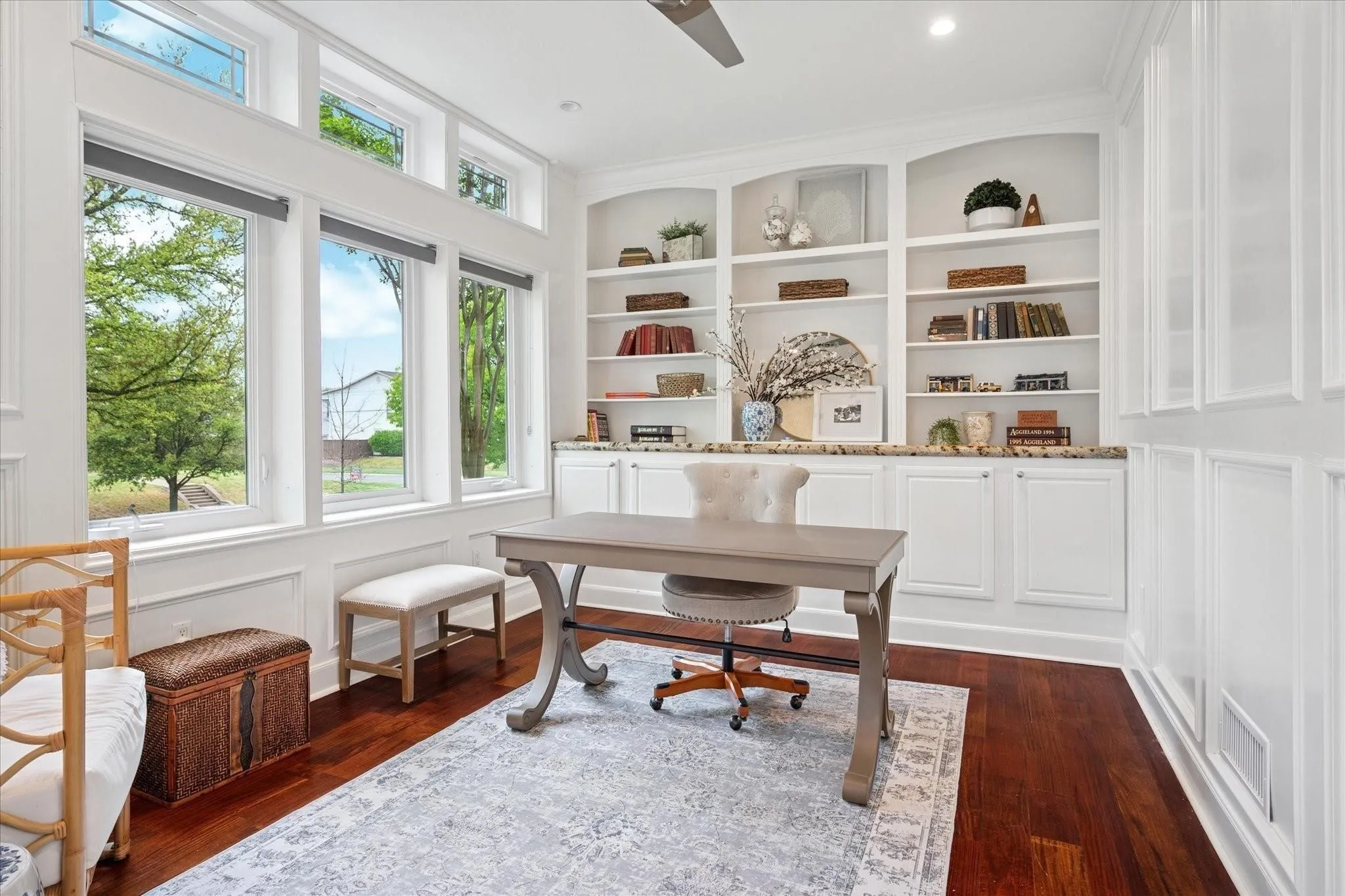 Single Family Residence For Rent in Dallas County , 5909 Goliad Avenue, Dallas, Texas 75206, 4 Bedroom, 5 Bathroom, 3 Garage spaces, 4,805 Sqft, built in 1929, mls#21379104, Real Estate Agent in Dallas, Homes For Rent in Dallas county, Homes For Rent in Dallas, Realtor in Dallas Texas, Real Estate Brokerage Independent Realty Texas, Luminita Cordes Realtor