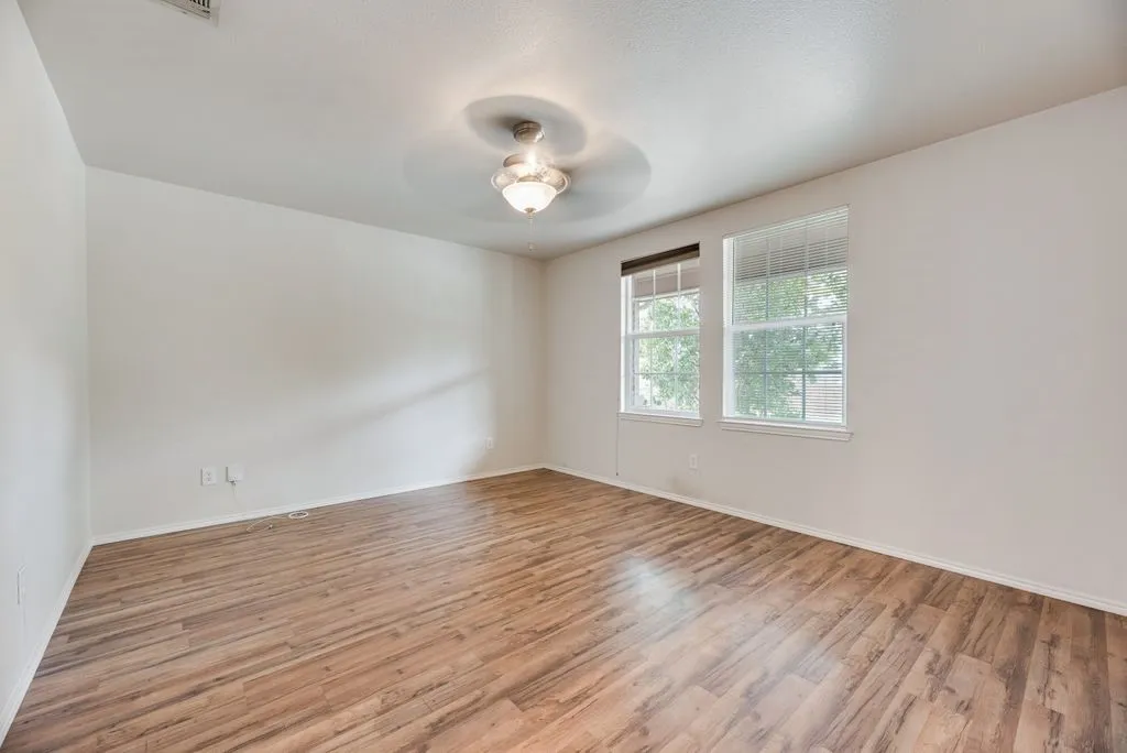 Single Family Residence For Rent in Collin County , 13072 Sewanee Drive, Frisco, Texas 75035, 4 Bedroom, 3 Bathroom, 2 Garage spaces, 2,617 Sqft, built in 2011, mls#21379095, Real Estate Agent in Frisco, Homes For Rent in Collin county, Homes For Rent in Frisco, Realtor in Frisco Texas, Real Estate Brokerage Independent Realty Texas, Luminita Cordes Realtor
