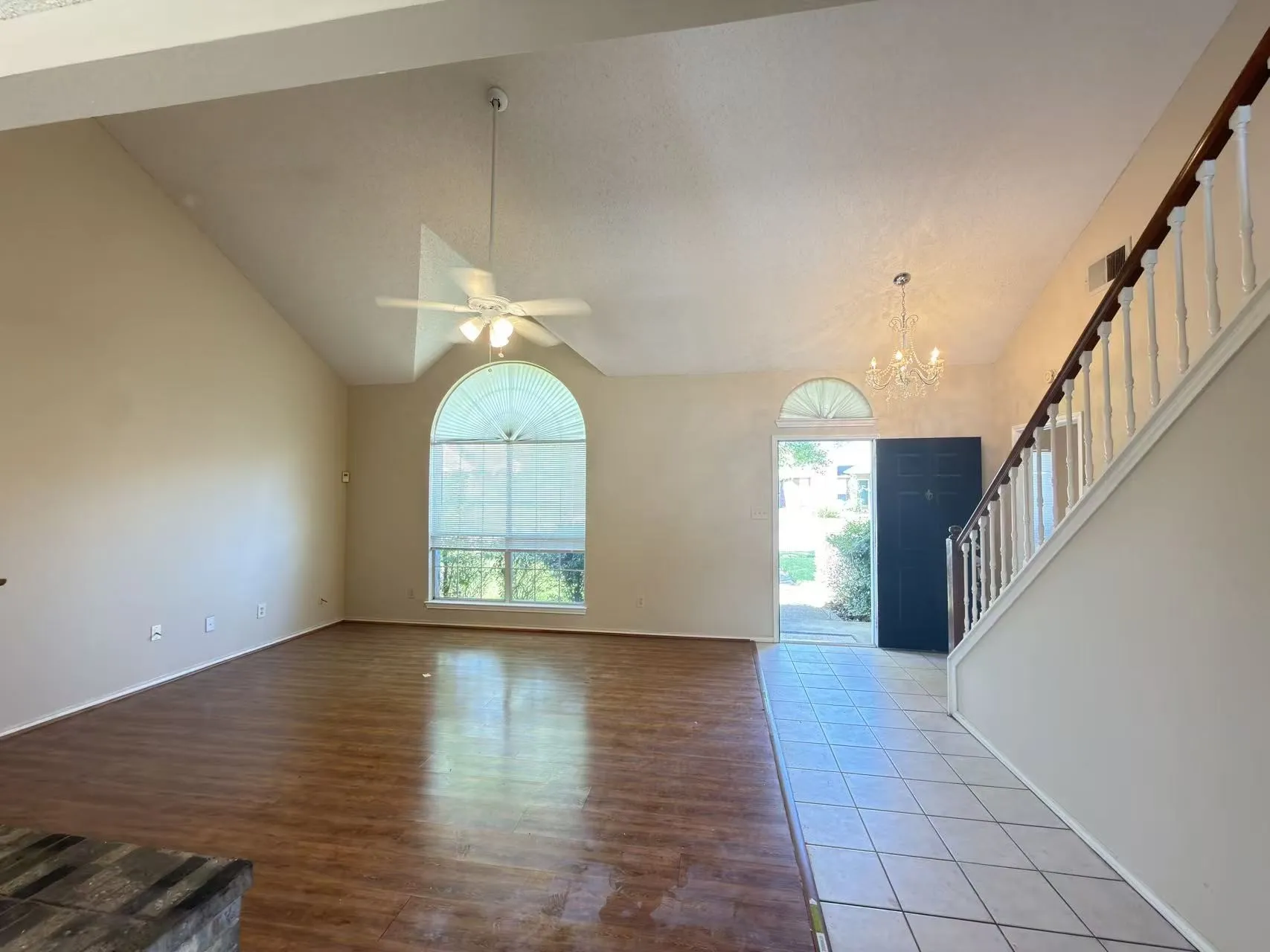 Single Family Residence For Rent in Dallas County , 2918 Lake Valley Drive, Garland, Texas 75040, 4 Bedroom, 2 Bathroom, 2 Garage spaces, 1,890 Sqft, built in 1989, mls#21376593, Real Estate Agent in Garland, Homes For Rent in Dallas county, Homes For Rent in Garland, Realtor in Garland Texas, Real Estate Brokerage Independent Realty Texas, Luminita Cordes Realtor
