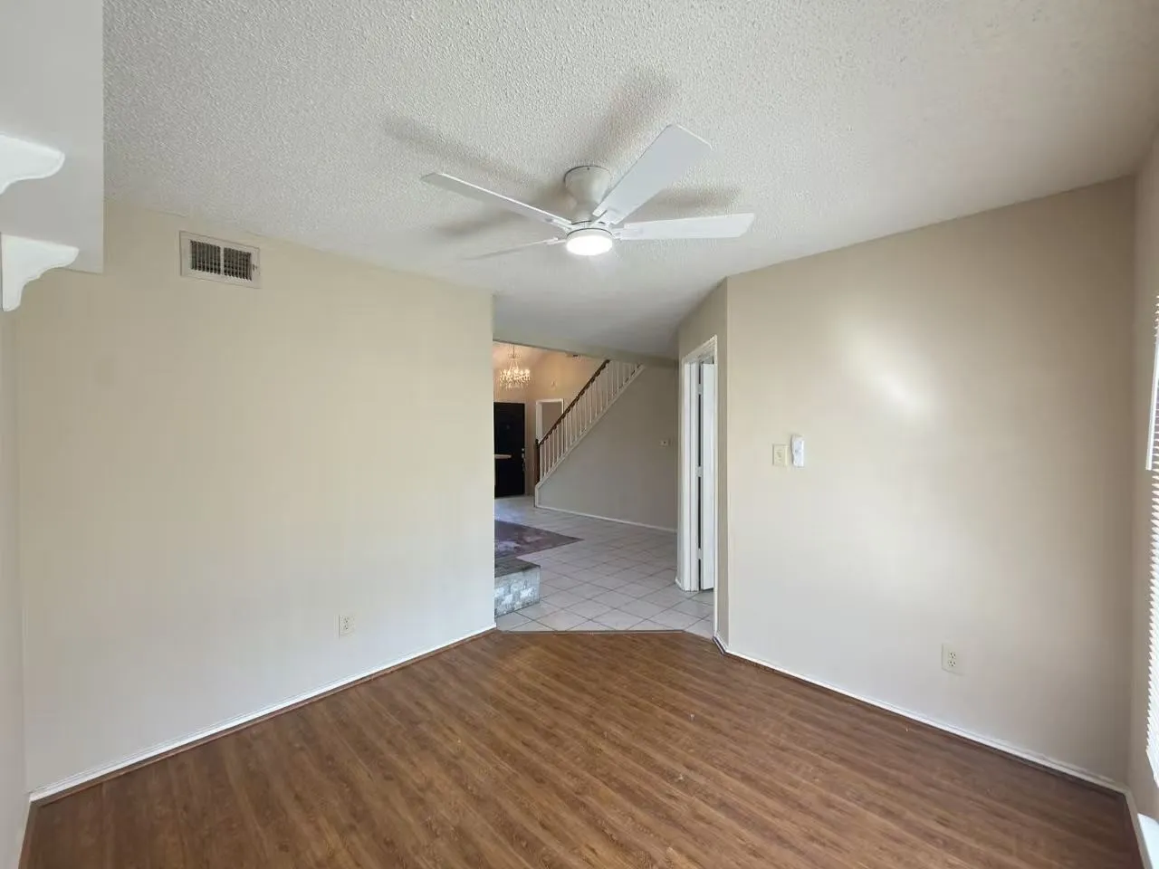 Single Family Residence For Rent in Dallas County , 2918 Lake Valley Drive, Garland, Texas 75040, 4 Bedroom, 2 Bathroom, 2 Garage spaces, 1,890 Sqft, built in 1989, mls#21376593, Real Estate Agent in Garland, Homes For Rent in Dallas county, Homes For Rent in Garland, Realtor in Garland Texas, Real Estate Brokerage Independent Realty Texas, Luminita Cordes Realtor