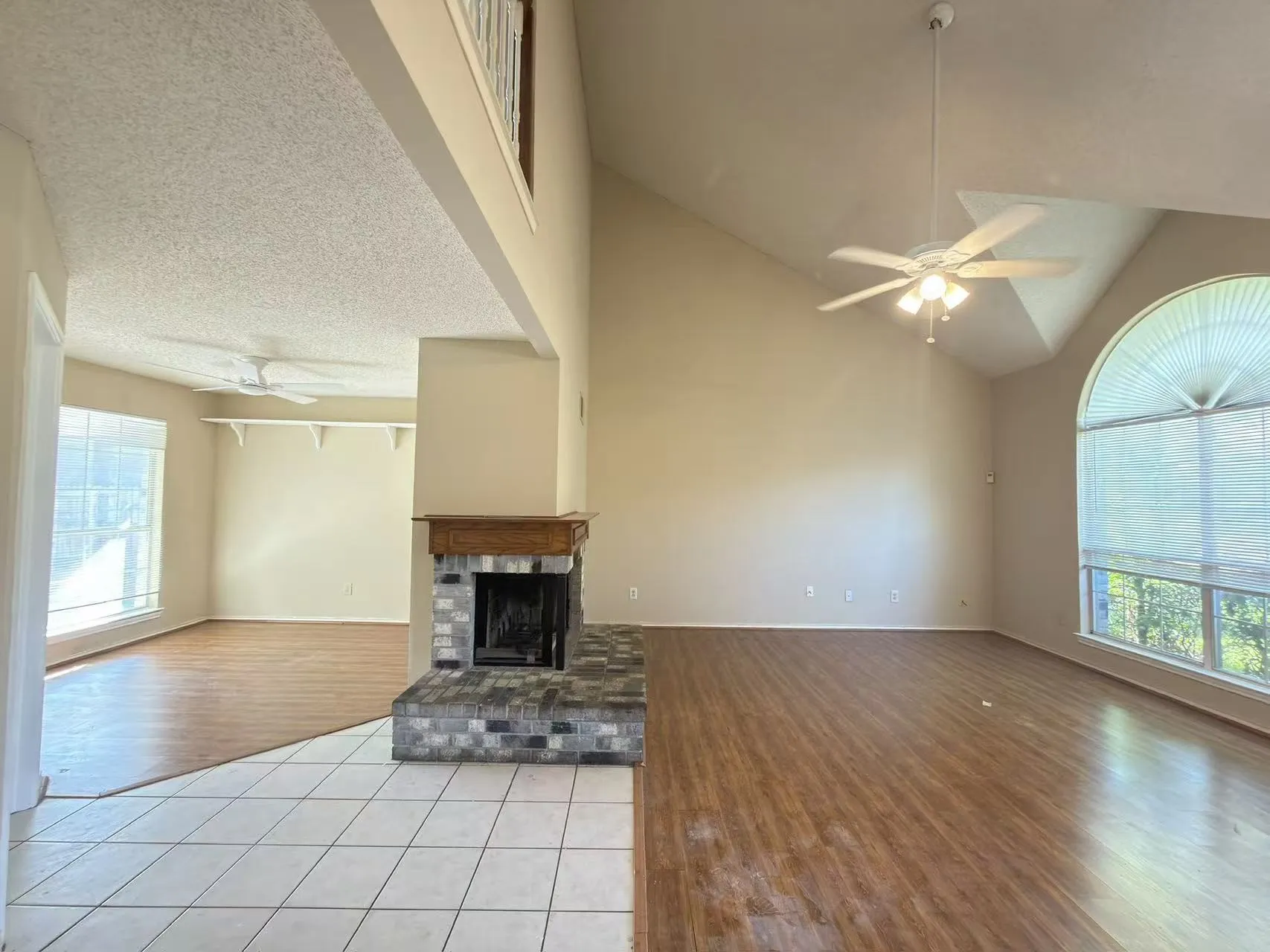 Single Family Residence For Rent in Dallas County , 2918 Lake Valley Drive, Garland, Texas 75040, 4 Bedroom, 2 Bathroom, 2 Garage spaces, 1,890 Sqft, built in 1989, mls#21376593, Real Estate Agent in Garland, Homes For Rent in Dallas county, Homes For Rent in Garland, Realtor in Garland Texas, Real Estate Brokerage Independent Realty Texas, Luminita Cordes Realtor
