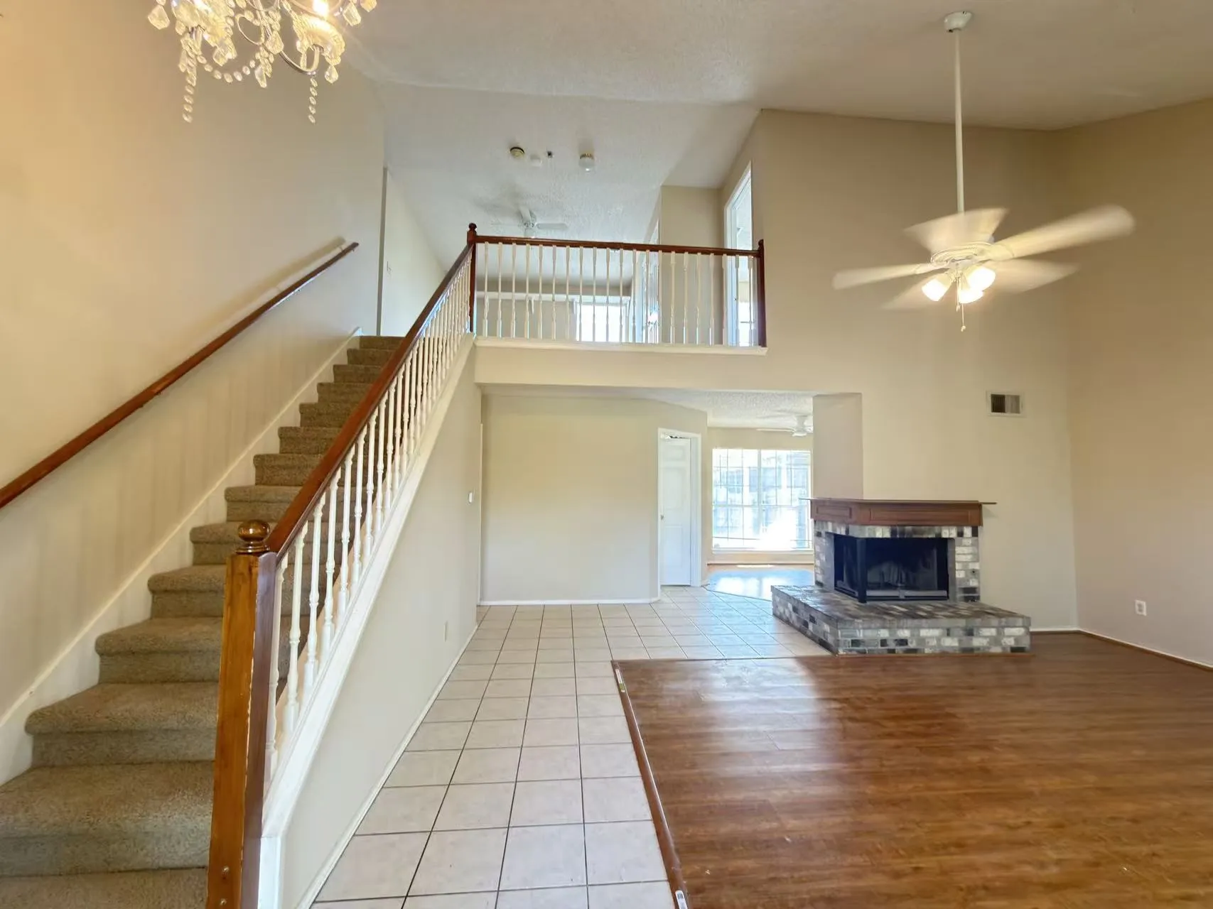 Single Family Residence For Rent in Dallas County , 2918 Lake Valley Drive, Garland, Texas 75040, 4 Bedroom, 2 Bathroom, 2 Garage spaces, 1,890 Sqft, built in 1989, mls#21376593, Real Estate Agent in Garland, Homes For Rent in Dallas county, Homes For Rent in Garland, Realtor in Garland Texas, Real Estate Brokerage Independent Realty Texas, Luminita Cordes Realtor