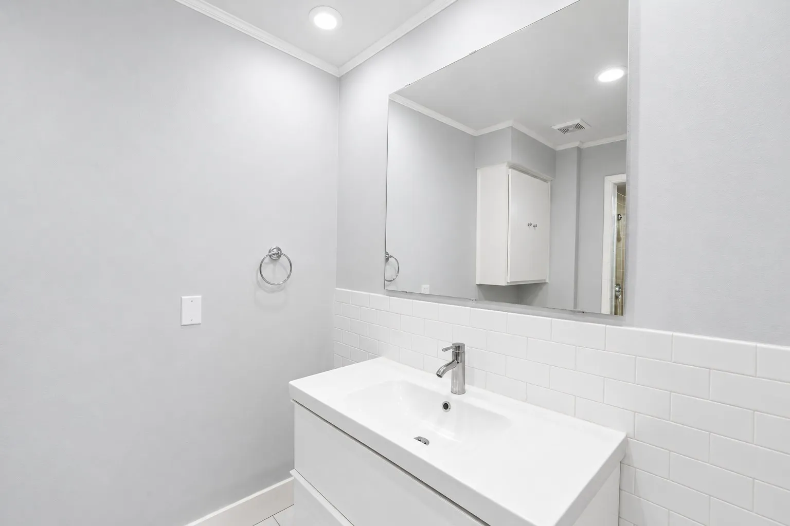 Condominium For Rent in Dallas County , 10727 Villager Road C, Dallas, Texas 75230, 2 Bedroom, 2 Bathroom, Garage spaces, 1,444 Sqft, built in 1969, mls#21378798, Real Estate Agent in Dallas, Homes For Rent in Dallas county, Homes For Rent in Dallas, Realtor in Dallas Texas, Real Estate Brokerage Independent Realty Texas, Luminita Cordes Realtor