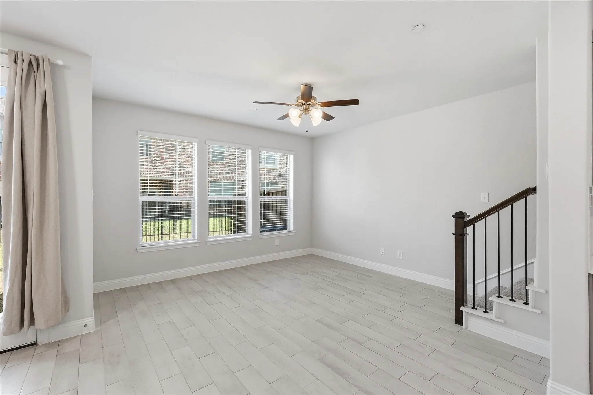 Townhouse For Sale in Collin County , 519 Sequoia Street, Allen, Texas 75002, 3 Bedroom, 3 Bathroom, 2 Garage spaces, 1,969 Sqft, built in 2022, mls#21379059, Real Estate Agent in Allen, Homes For Sale in Collin county, Homes For Sale in Allen, Realtor in Allen Texas, Real Estate Brokerage Independent Realty Texas, Luminita Cordes Realtor