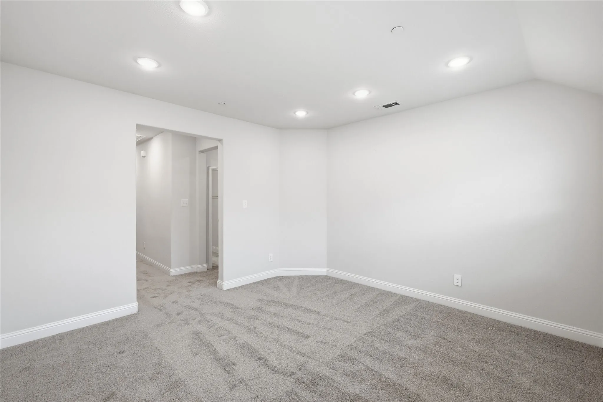 Townhouse For Sale in Collin County , 519 Sequoia Street, Allen, Texas 75002, 3 Bedroom, 3 Bathroom, 2 Garage spaces, 1,969 Sqft, built in 2022, mls#21379059, Real Estate Agent in Allen, Homes For Sale in Collin county, Homes For Sale in Allen, Realtor in Allen Texas, Real Estate Brokerage Independent Realty Texas, Luminita Cordes Realtor