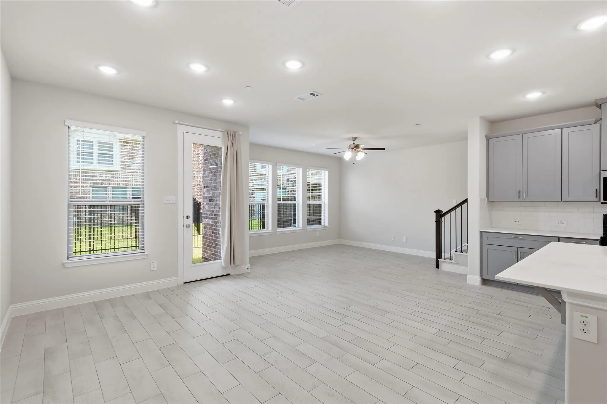 Townhouse For Sale in Collin County , 519 Sequoia Street, Allen, Texas 75002, 3 Bedroom, 3 Bathroom, 2 Garage spaces, 1,969 Sqft, built in 2022, mls#21379059, Real Estate Agent in Allen, Homes For Sale in Collin county, Homes For Sale in Allen, Realtor in Allen Texas, Real Estate Brokerage Independent Realty Texas, Luminita Cordes Realtor