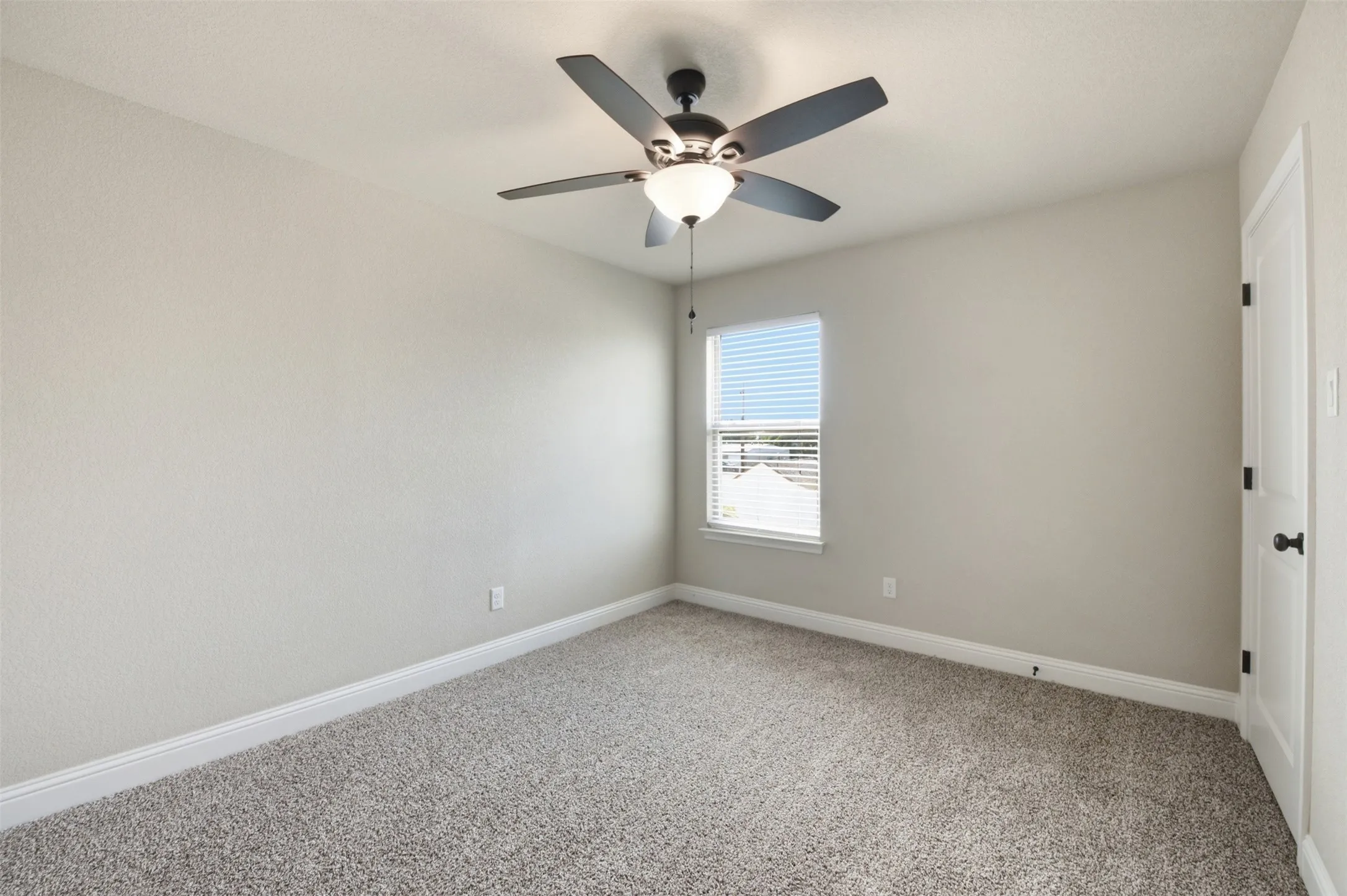 Townhouse For Rent in Parker County , 809 Jameson Street, Weatherford, Texas 76086, 3 Bedroom, 3 Bathroom, 2 Garage spaces, 1,505 Sqft, built in 2020, mls#21379102, Real Estate Agent in Weatherford, Homes For Rent in Parker county, Homes For Rent in Weatherford, Realtor in Weatherford Texas, Real Estate Brokerage Independent Realty Texas, Luminita Cordes Realtor