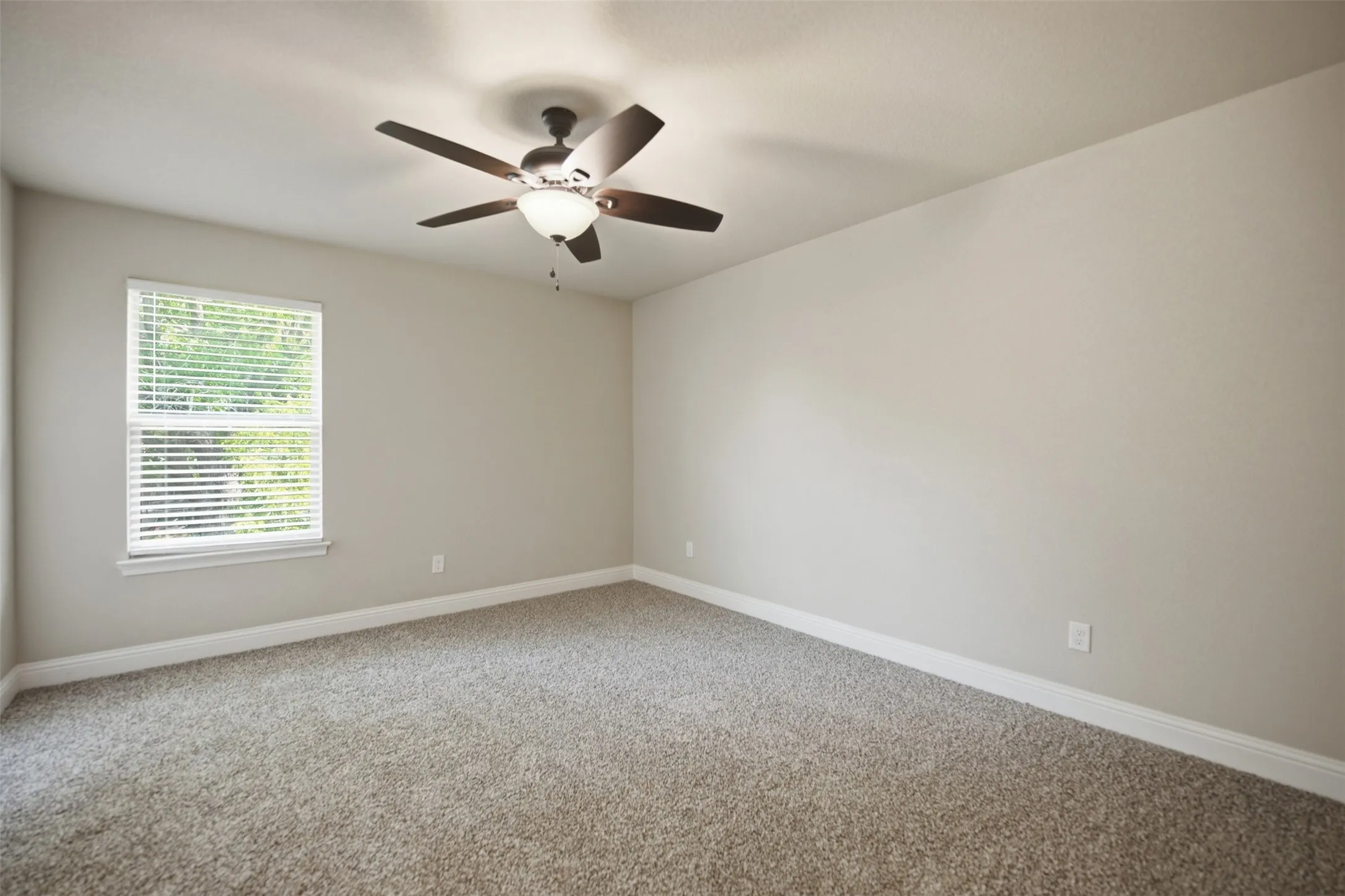 Townhouse For Rent in Parker County , 809 Jameson Street, Weatherford, Texas 76086, 3 Bedroom, 3 Bathroom, 2 Garage spaces, 1,505 Sqft, built in 2020, mls#21379102, Real Estate Agent in Weatherford, Homes For Rent in Parker county, Homes For Rent in Weatherford, Realtor in Weatherford Texas, Real Estate Brokerage Independent Realty Texas, Luminita Cordes Realtor