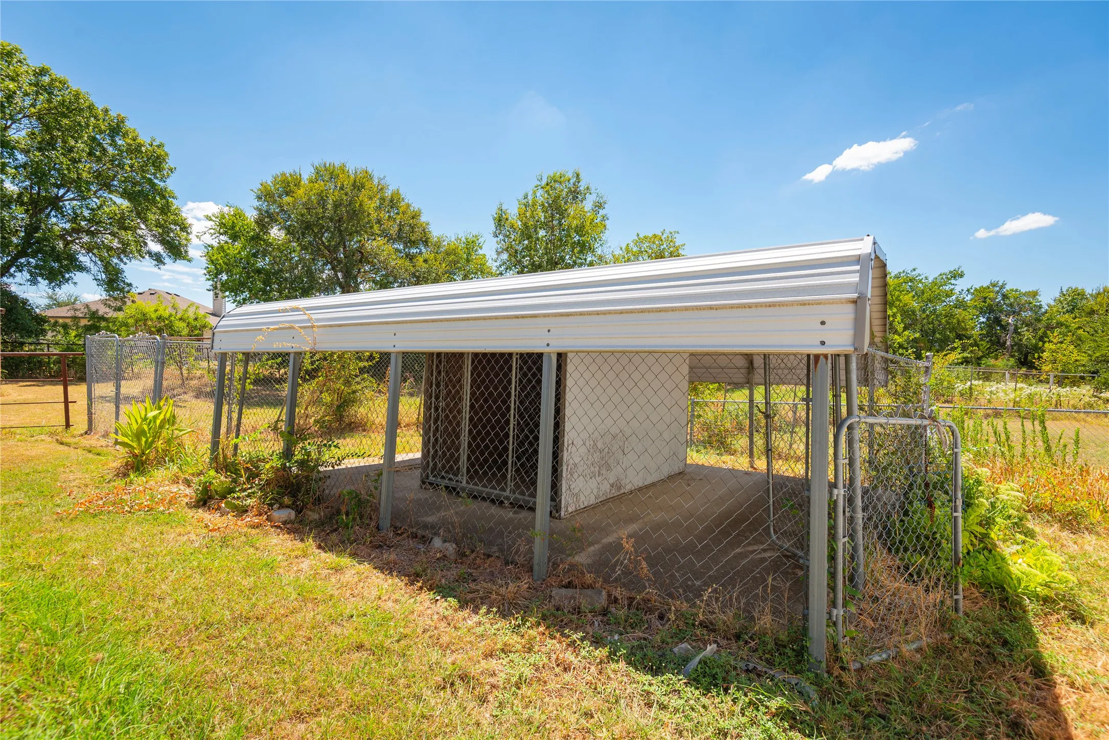 Single Family Residence For Sale in Collin County , 525 E Hazelwood Street, Princeton, Texas 75407, 4 Bedroom, 3 Bathroom, 4 Garage spaces, 2,431 Sqft, built in 1987, mls#21371298, Real Estate Agent in Princeton, Homes For Sale in Collin county, Homes For Sale in Princeton, Realtor in Princeton Texas, Real Estate Brokerage Independent Realty Texas, Luminita Cordes Realtor