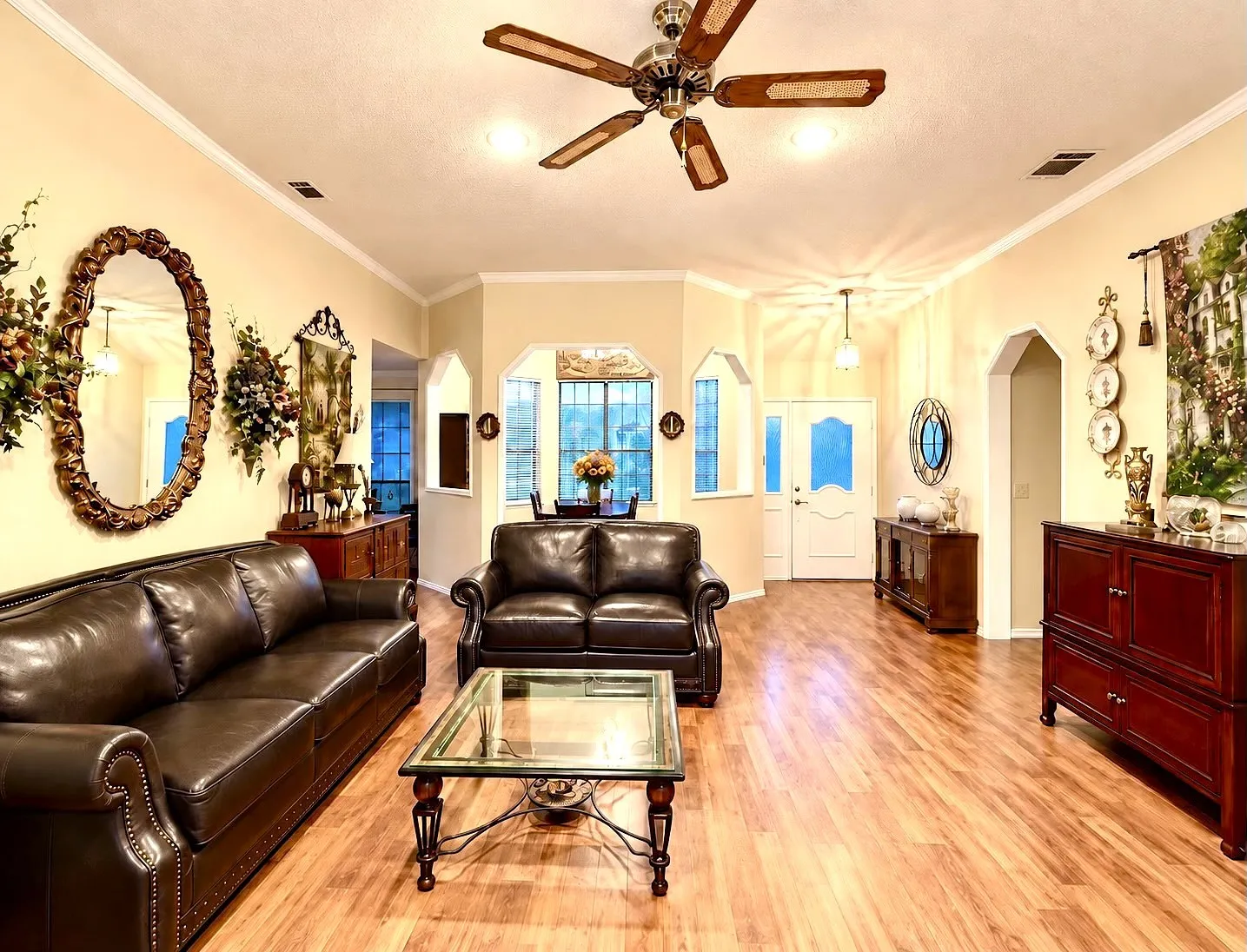 Single Family Residence For Sale in Dallas County , 5309 Deep Canyon Drive, Garland, Texas 75043, 3 Bedroom, 2 Bathroom, 2 Garage spaces, 1,996 Sqft, built in 1984, mls#21371988, Real Estate Agent in Garland, Homes For Sale in Dallas county, Homes For Sale in Garland, Realtor in Garland Texas, Real Estate Brokerage Independent Realty Texas, Luminita Cordes Realtor