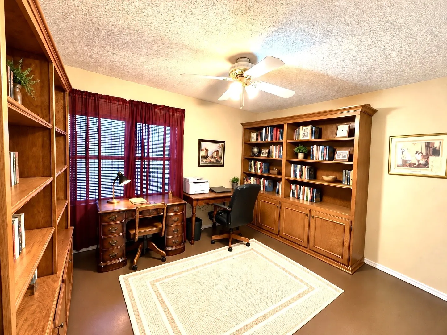 3rd bedroom or office space