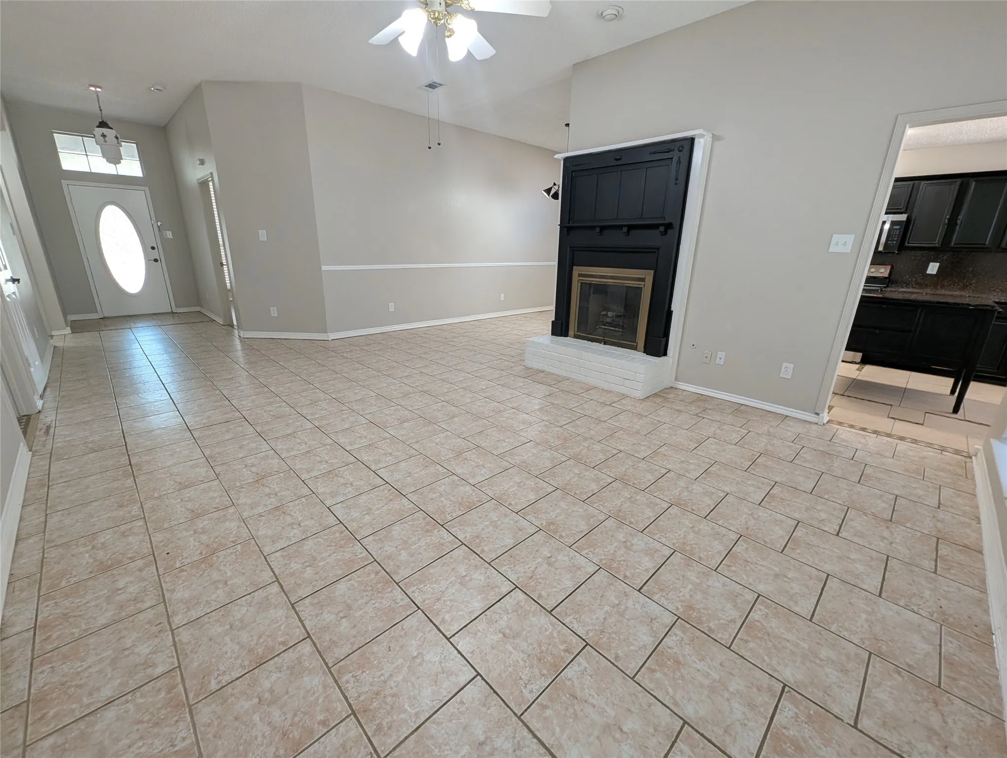 Single Family Residence For Sale in Dallas County , 2737 Windswept Lane, Mesquite, Texas 75181, 4 Bedroom, 2 Bathroom, 2 Garage spaces, 1,739 Sqft, built in 1998, mls#21379103, Real Estate Agent in Mesquite, Homes For Sale in Dallas county, Homes For Sale in Mesquite, Realtor in Mesquite Texas, Real Estate Brokerage Independent Realty Texas, Luminita Cordes Realtor