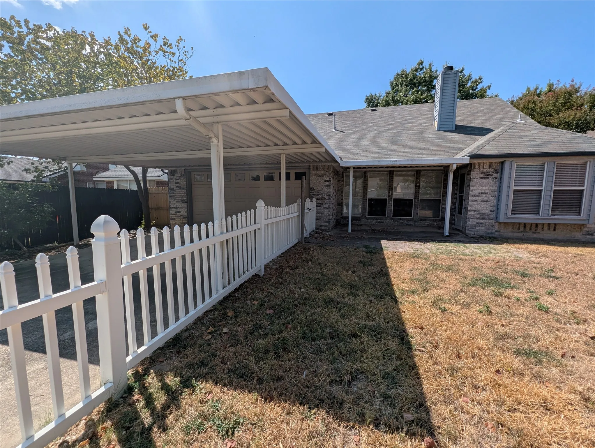 Single Family Residence For Sale in Dallas County , 2737 Windswept Lane, Mesquite, Texas 75181, 4 Bedroom, 2 Bathroom, 2 Garage spaces, 1,739 Sqft, built in 1998, mls#21379103, Real Estate Agent in Mesquite, Homes For Sale in Dallas county, Homes For Sale in Mesquite, Realtor in Mesquite Texas, Real Estate Brokerage Independent Realty Texas, Luminita Cordes Realtor