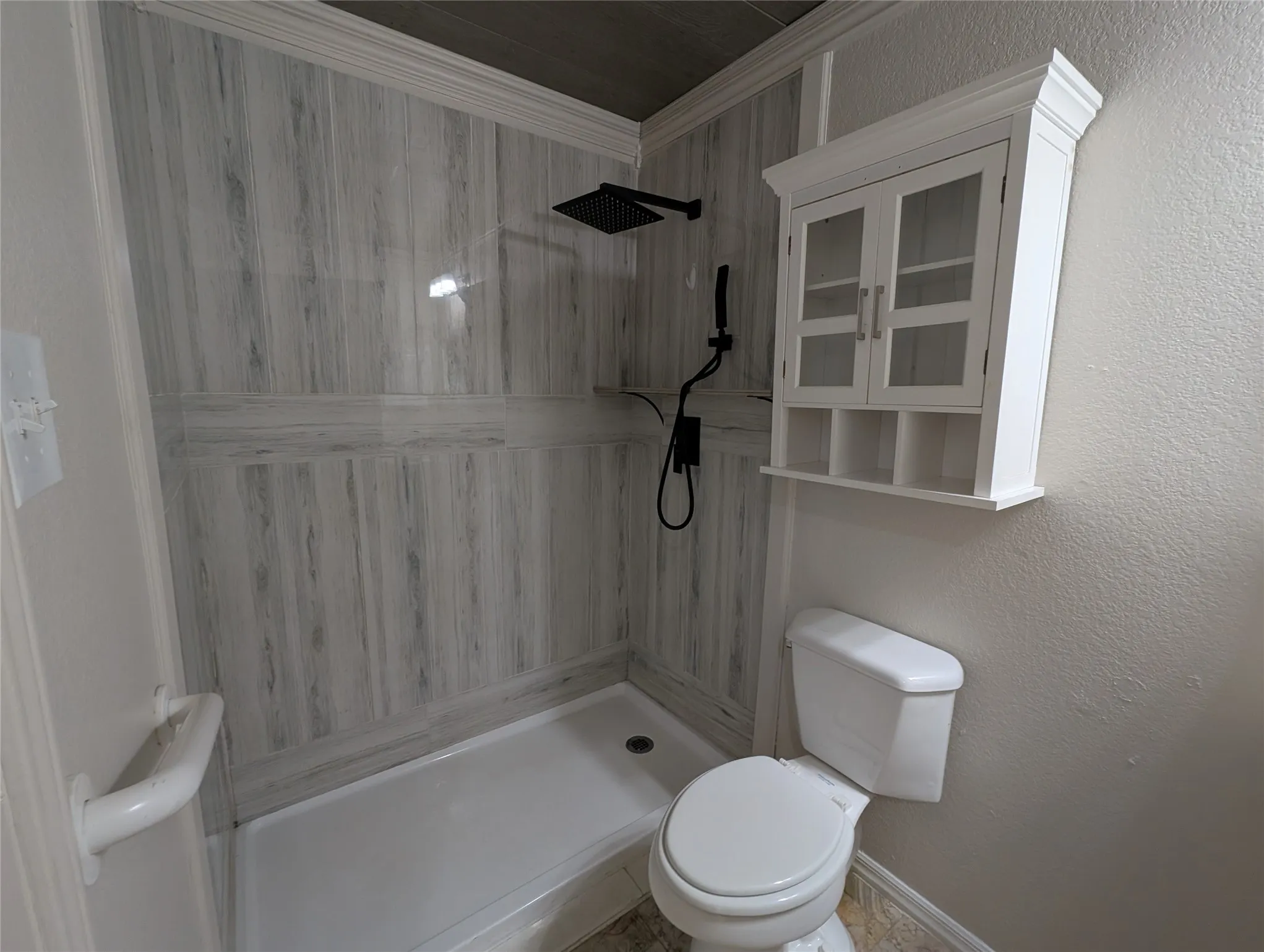 Single Family Residence For Sale in Dallas County , 2737 Windswept Lane, Mesquite, Texas 75181, 4 Bedroom, 2 Bathroom, 2 Garage spaces, 1,739 Sqft, built in 1998, mls#21379103, Real Estate Agent in Mesquite, Homes For Sale in Dallas county, Homes For Sale in Mesquite, Realtor in Mesquite Texas, Real Estate Brokerage Independent Realty Texas, Luminita Cordes Realtor
