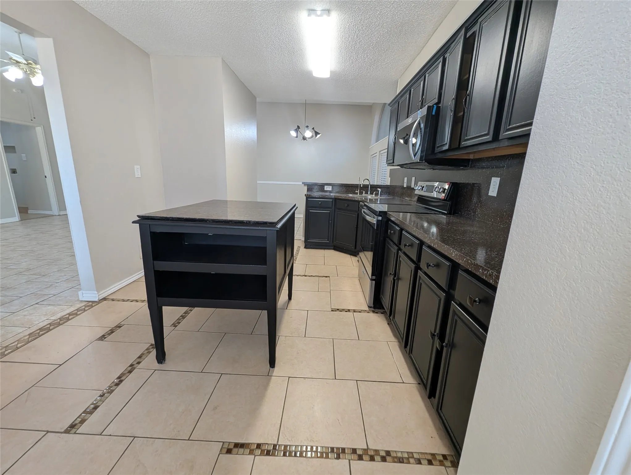Single Family Residence For Sale in Dallas County , 2737 Windswept Lane, Mesquite, Texas 75181, 4 Bedroom, 2 Bathroom, 2 Garage spaces, 1,739 Sqft, built in 1998, mls#21379103, Real Estate Agent in Mesquite, Homes For Sale in Dallas county, Homes For Sale in Mesquite, Realtor in Mesquite Texas, Real Estate Brokerage Independent Realty Texas, Luminita Cordes Realtor