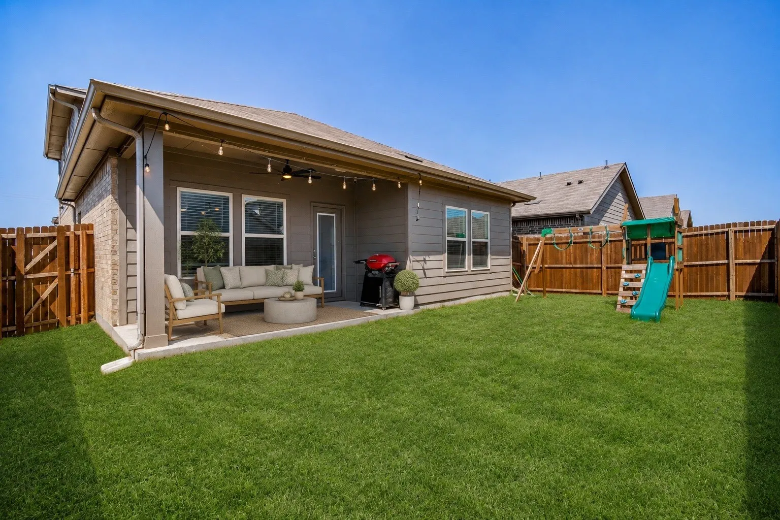 Single Family Residence For Sale in Hunt County , 822 Shear Drive, Royse City, Texas 75189, 4 Bedroom, 3 Bathroom, 2 Garage spaces, 2,084 Sqft, built in 2024, mls#21377888, Real Estate Agent in Royse City, Homes For Sale in Hunt county, Homes For Sale in Royse City, Realtor in Royse City Texas, Real Estate Brokerage Independent Realty Texas, Luminita Cordes Realtor
