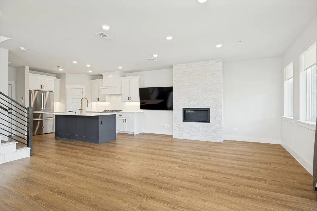 Townhouse For Rent in Denton County , 3771 Pine Leaf Lane, Prosper, Texas 75078, 3 Bedroom, 3 Bathroom, 2 Garage spaces, 1,860 Sqft, built in 2020, mls#21379008, Real Estate Agent in Prosper, Homes For Rent in Denton county, Homes For Rent in Prosper, Realtor in Prosper Texas, Real Estate Brokerage Independent Realty Texas, Luminita Cordes Realtor