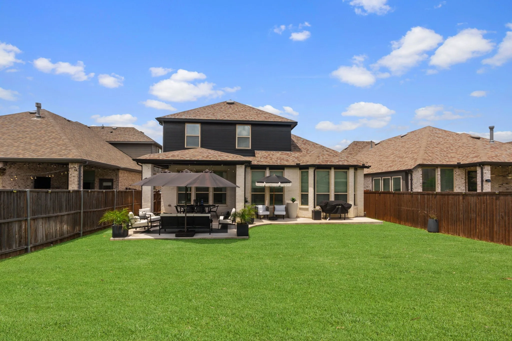Single Family Residence For Sale in Collin County , 2216 Terry Avenue, Melissa, Texas 75454, 4 Bedroom, 3 Bathroom, 2 Garage spaces, 2,855 Sqft, built in 2020, mls#21376263, Real Estate Agent in Melissa, Homes For Sale in Collin county, Homes For Sale in Melissa, Realtor in Melissa Texas, Real Estate Brokerage Independent Realty Texas, Luminita Cordes Realtor