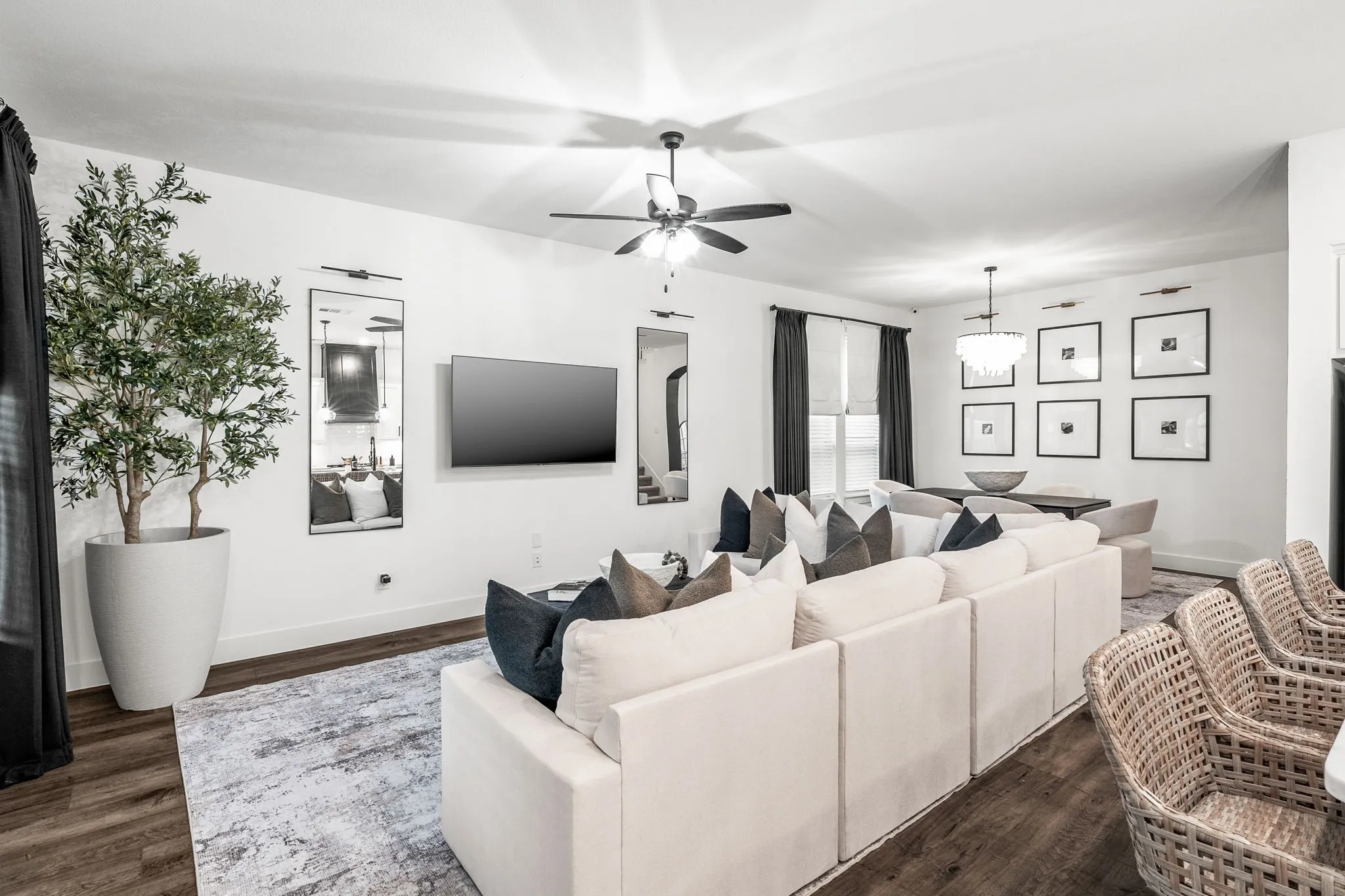 Single Family Residence For Sale in Collin County , 2216 Terry Avenue, Melissa, Texas 75454, 4 Bedroom, 3 Bathroom, 2 Garage spaces, 2,855 Sqft, built in 2020, mls#21376263, Real Estate Agent in Melissa, Homes For Sale in Collin county, Homes For Sale in Melissa, Realtor in Melissa Texas, Real Estate Brokerage Independent Realty Texas, Luminita Cordes Realtor