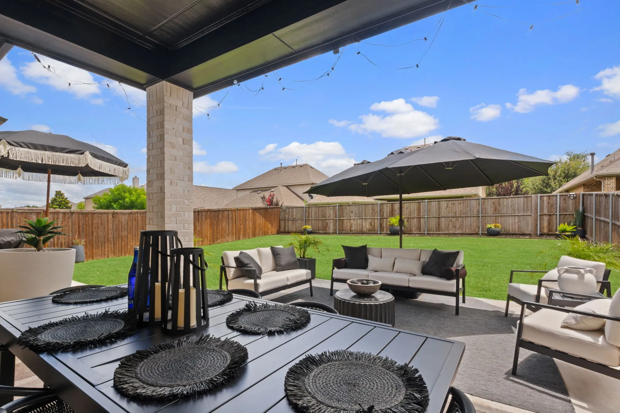 Single Family Residence For Sale in Collin County , 2216 Terry Avenue, Melissa, Texas 75454, 4 Bedroom, 3 Bathroom, 2 Garage spaces, 2,855 Sqft, built in 2020, mls#21376263, Real Estate Agent in Melissa, Homes For Sale in Collin county, Homes For Sale in Melissa, Realtor in Melissa Texas, Real Estate Brokerage Independent Realty Texas, Luminita Cordes Realtor