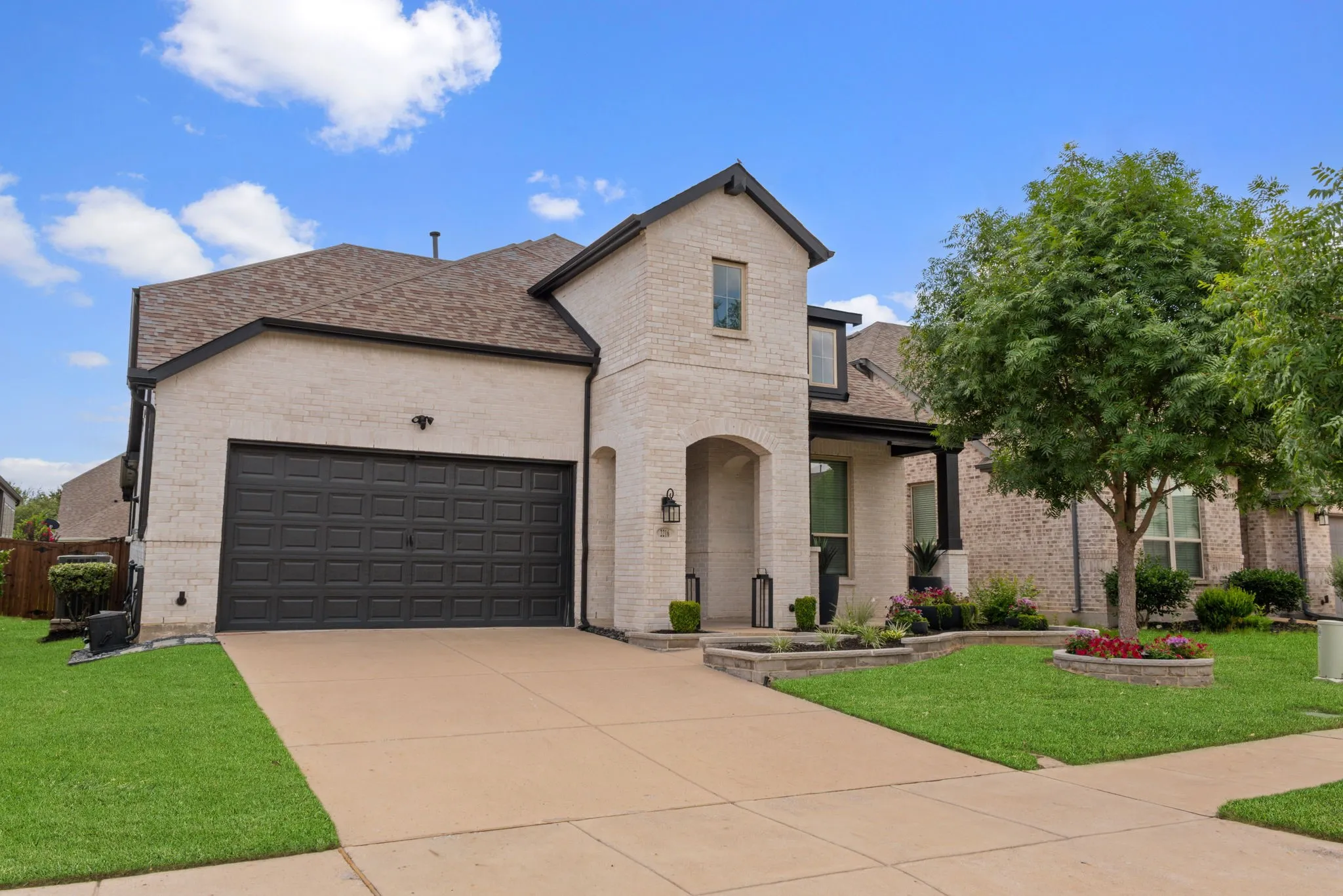 Single Family Residence For Sale in Collin County , 2216 Terry Avenue, Melissa, Texas 75454, 4 Bedroom, 3 Bathroom, 2 Garage spaces, 2,855 Sqft, built in 2020, mls#21376263, Real Estate Agent in Melissa, Homes For Sale in Collin county, Homes For Sale in Melissa, Realtor in Melissa Texas, Real Estate Brokerage Independent Realty Texas, Luminita Cordes Realtor