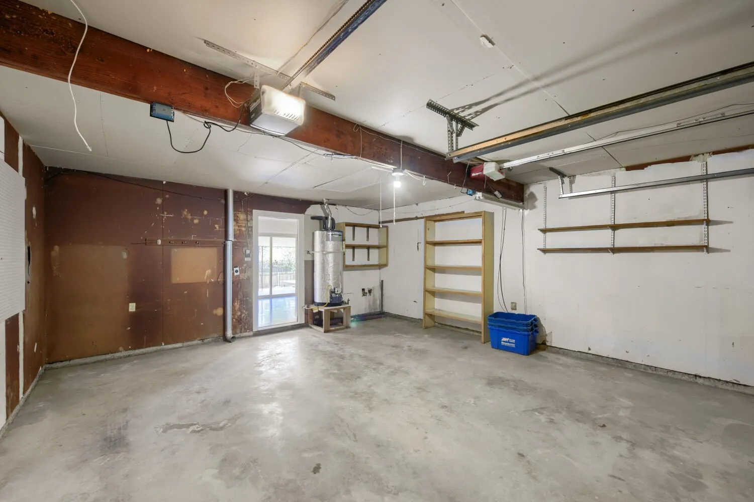 Single Family Residence For Sale in Tarrant County , 4105 Springbranch Drive, Benbrook, Texas 76116, 4 Bedroom, 2 Bathroom, 2 Garage spaces, 1,912 Sqft, built in 1959, mls#21376253, Real Estate Agent in Benbrook, Homes For Sale in Tarrant county, Homes For Sale in Benbrook, Realtor in Benbrook Texas, Real Estate Brokerage Independent Realty Texas, Luminita Cordes Realtor