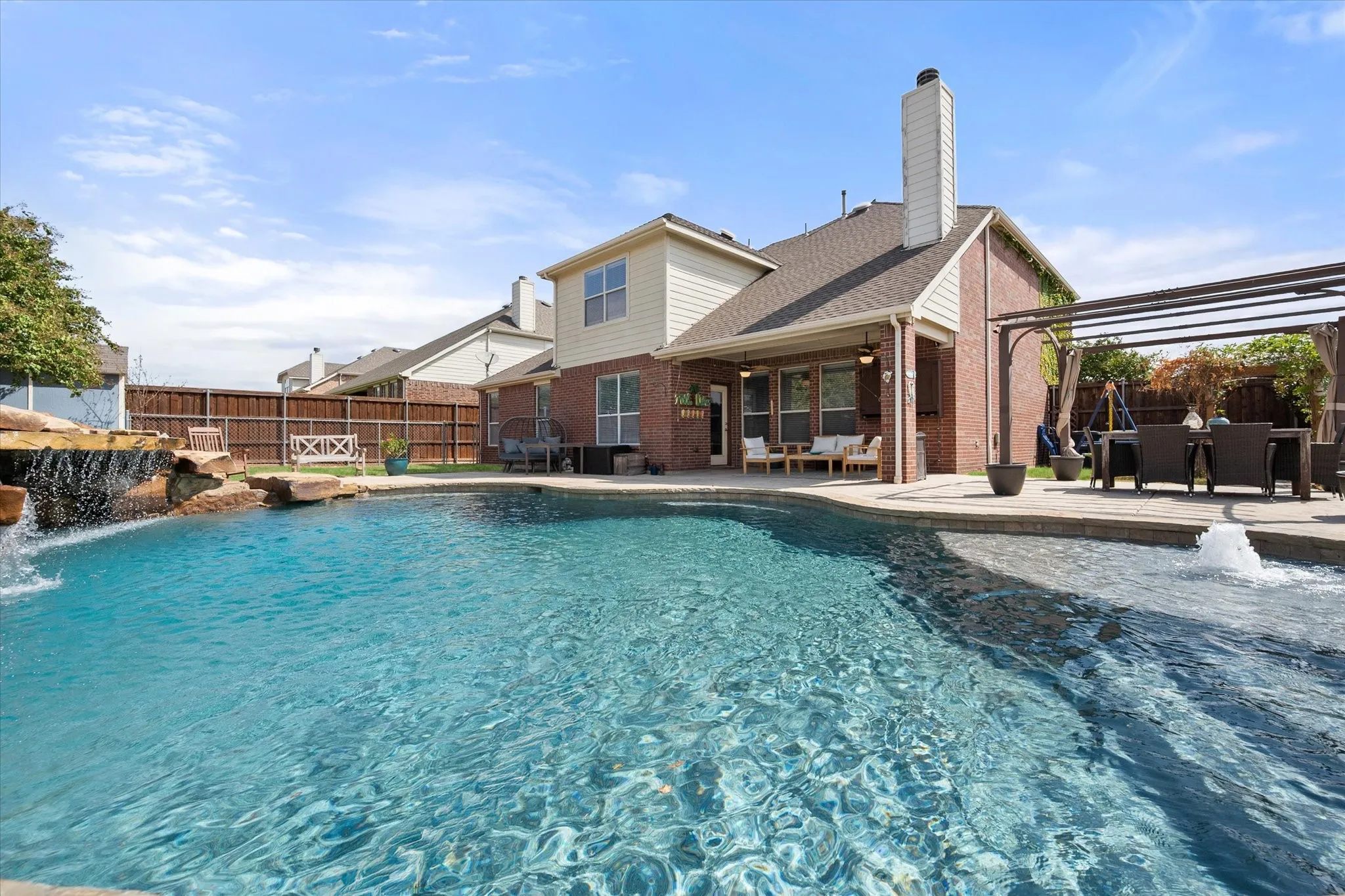 Single Family Residence For Sale in Tarrant County , 13801 Hunter Jake Drive, Fort Worth, Texas 76052, 4 Bedroom, 4 Bathroom, 2 Garage spaces, 2,965 Sqft, built in 2006, mls#21377687, Real Estate Agent in Fort Worth, Homes For Sale in Tarrant county, Homes For Sale in Fort Worth, Realtor in Fort Worth Texas, Real Estate Brokerage Independent Realty Texas, Luminita Cordes Realtor