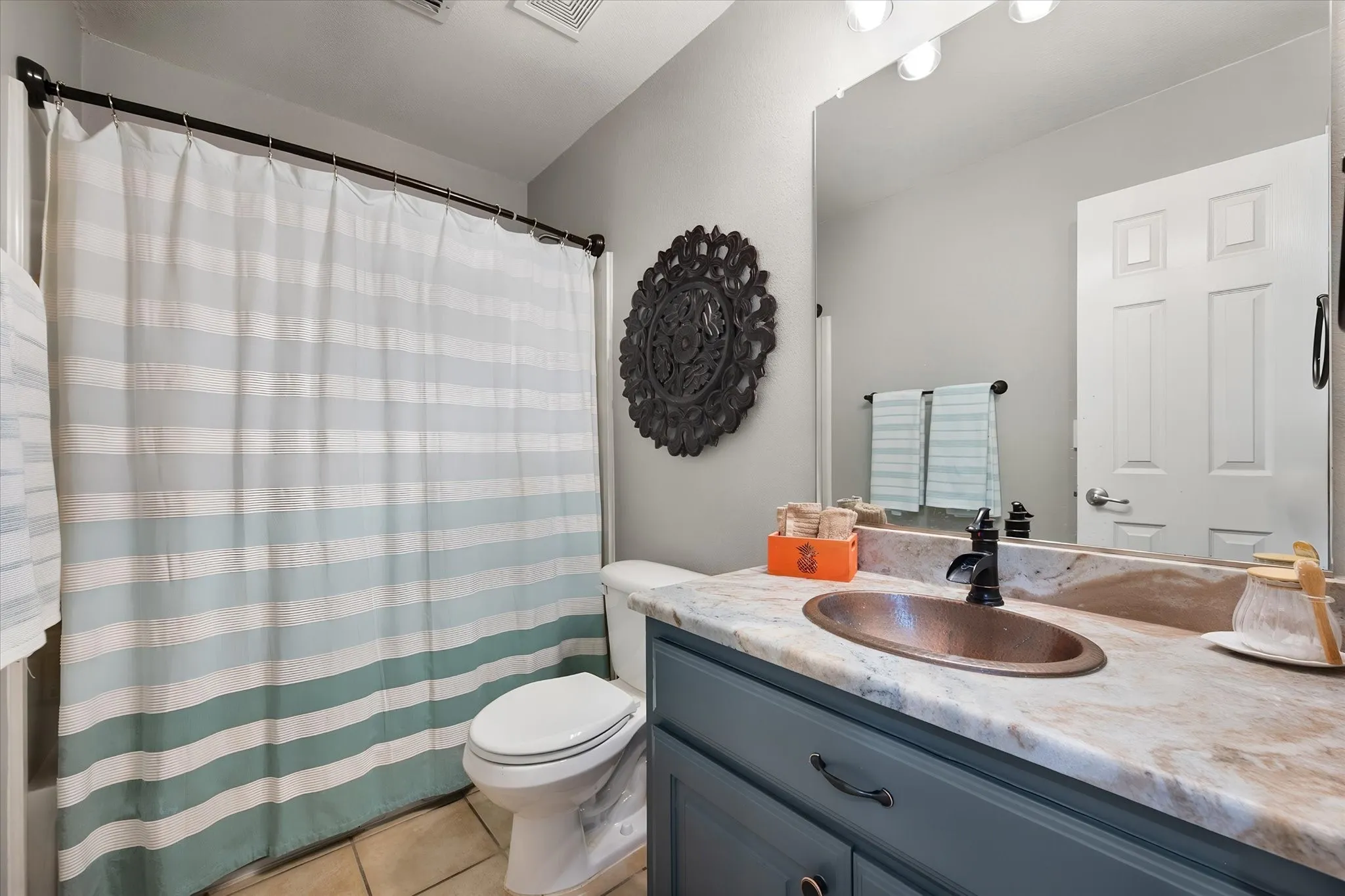 Single Family Residence For Sale in Tarrant County , 13801 Hunter Jake Drive, Fort Worth, Texas 76052, 4 Bedroom, 4 Bathroom, 2 Garage spaces, 2,965 Sqft, built in 2006, mls#21377687, Real Estate Agent in Fort Worth, Homes For Sale in Tarrant county, Homes For Sale in Fort Worth, Realtor in Fort Worth Texas, Real Estate Brokerage Independent Realty Texas, Luminita Cordes Realtor