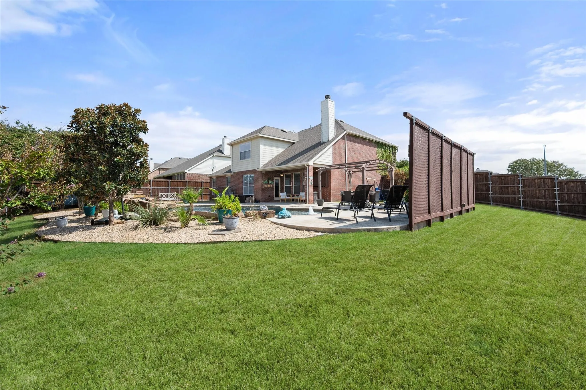 Single Family Residence For Sale in Tarrant County , 13801 Hunter Jake Drive, Fort Worth, Texas 76052, 4 Bedroom, 4 Bathroom, 2 Garage spaces, 2,965 Sqft, built in 2006, mls#21377687, Real Estate Agent in Fort Worth, Homes For Sale in Tarrant county, Homes For Sale in Fort Worth, Realtor in Fort Worth Texas, Real Estate Brokerage Independent Realty Texas, Luminita Cordes Realtor