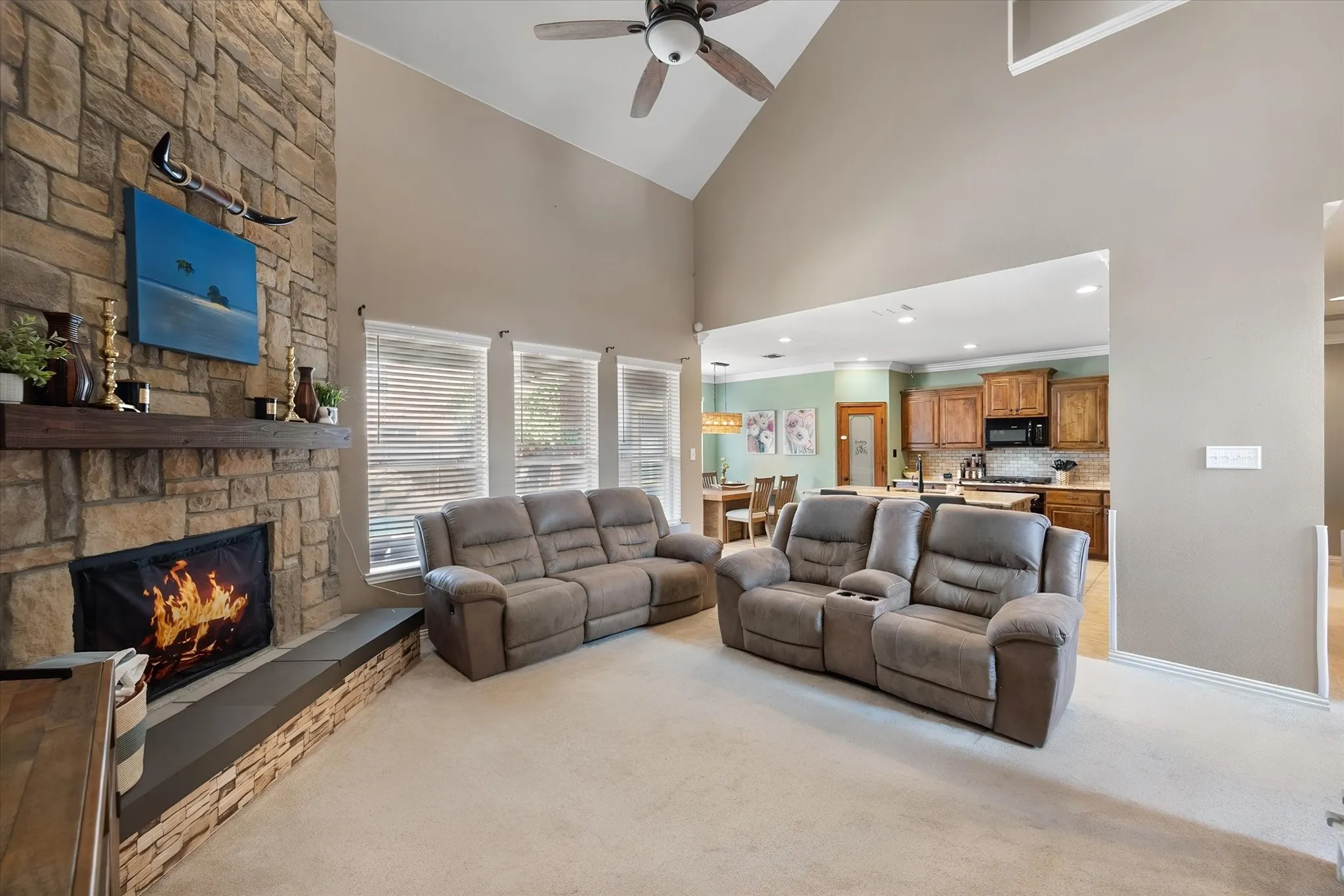 Single Family Residence For Sale in Tarrant County , 13801 Hunter Jake Drive, Fort Worth, Texas 76052, 4 Bedroom, 4 Bathroom, 2 Garage spaces, 2,965 Sqft, built in 2006, mls#21377687, Real Estate Agent in Fort Worth, Homes For Sale in Tarrant county, Homes For Sale in Fort Worth, Realtor in Fort Worth Texas, Real Estate Brokerage Independent Realty Texas, Luminita Cordes Realtor