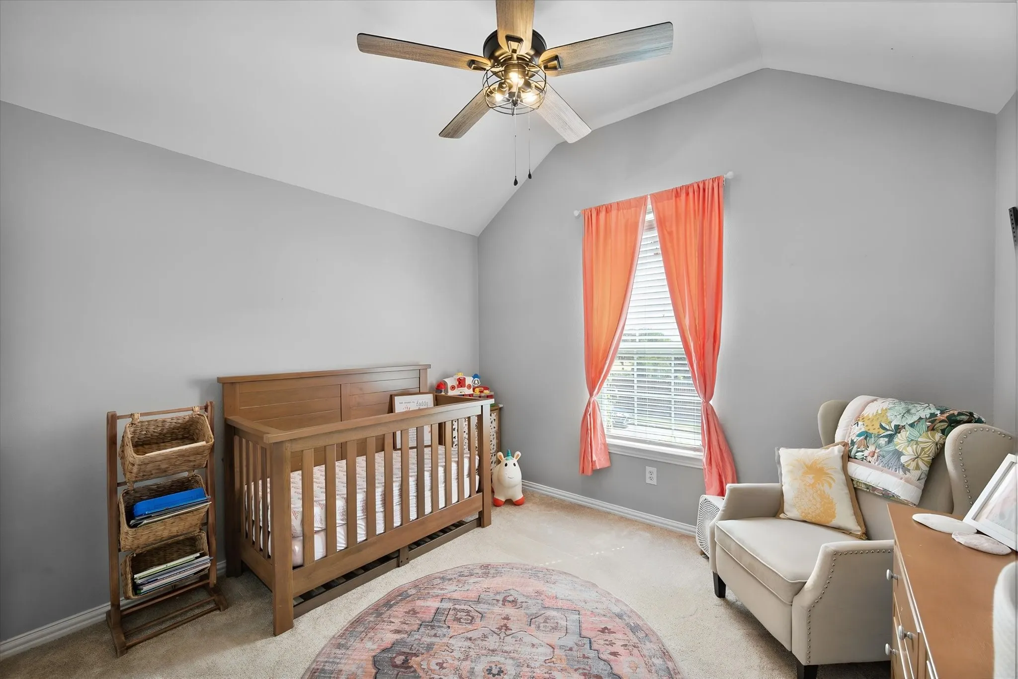 Single Family Residence For Sale in Tarrant County , 13801 Hunter Jake Drive, Fort Worth, Texas 76052, 4 Bedroom, 4 Bathroom, 2 Garage spaces, 2,965 Sqft, built in 2006, mls#21377687, Real Estate Agent in Fort Worth, Homes For Sale in Tarrant county, Homes For Sale in Fort Worth, Realtor in Fort Worth Texas, Real Estate Brokerage Independent Realty Texas, Luminita Cordes Realtor