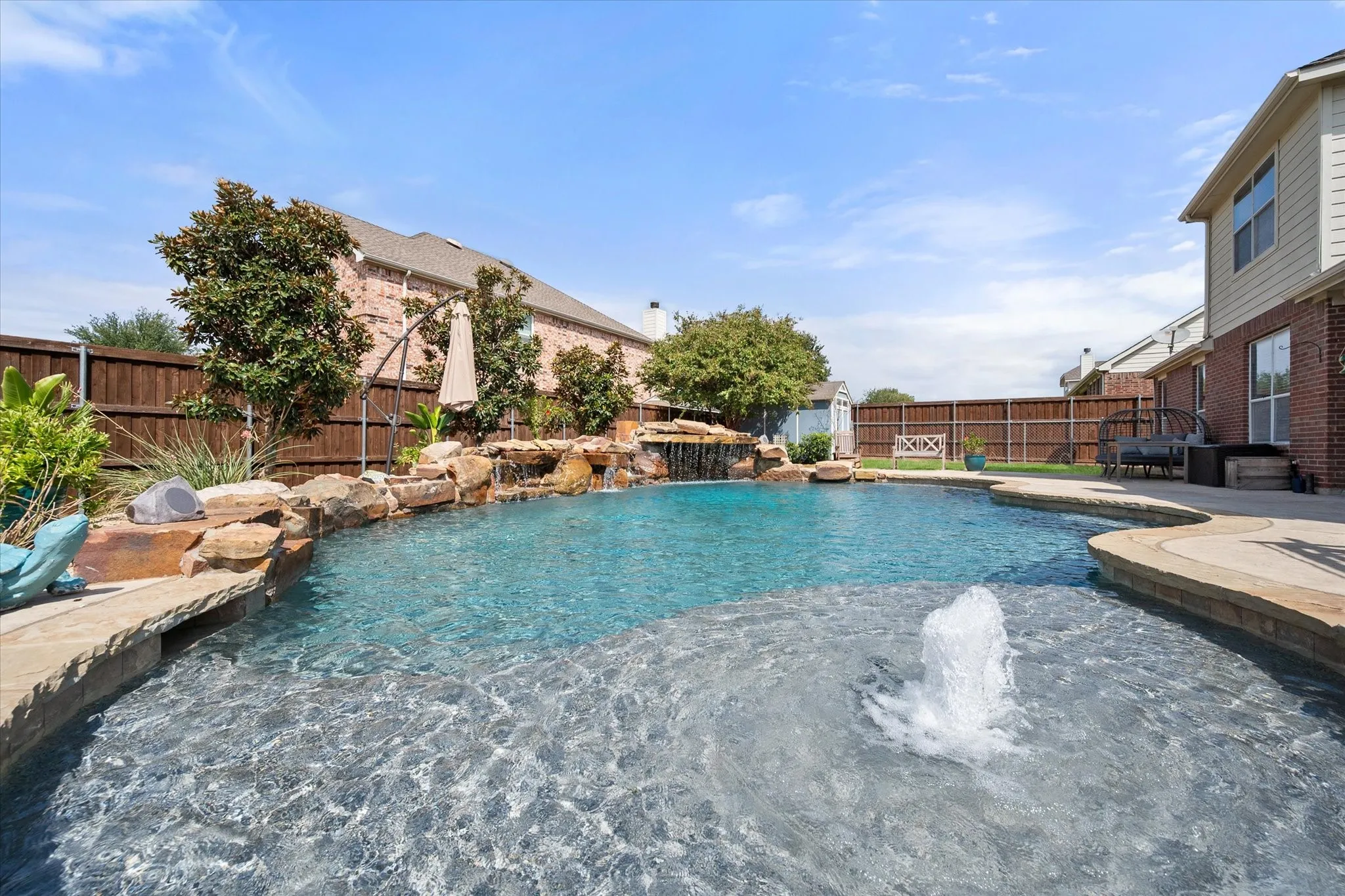 Single Family Residence For Sale in Tarrant County , 13801 Hunter Jake Drive, Fort Worth, Texas 76052, 4 Bedroom, 4 Bathroom, 2 Garage spaces, 2,965 Sqft, built in 2006, mls#21377687, Real Estate Agent in Fort Worth, Homes For Sale in Tarrant county, Homes For Sale in Fort Worth, Realtor in Fort Worth Texas, Real Estate Brokerage Independent Realty Texas, Luminita Cordes Realtor