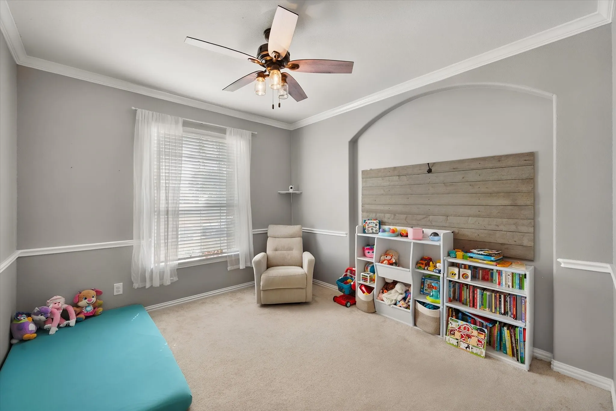 Single Family Residence For Sale in Tarrant County , 13801 Hunter Jake Drive, Fort Worth, Texas 76052, 4 Bedroom, 4 Bathroom, 2 Garage spaces, 2,965 Sqft, built in 2006, mls#21377687, Real Estate Agent in Fort Worth, Homes For Sale in Tarrant county, Homes For Sale in Fort Worth, Realtor in Fort Worth Texas, Real Estate Brokerage Independent Realty Texas, Luminita Cordes Realtor