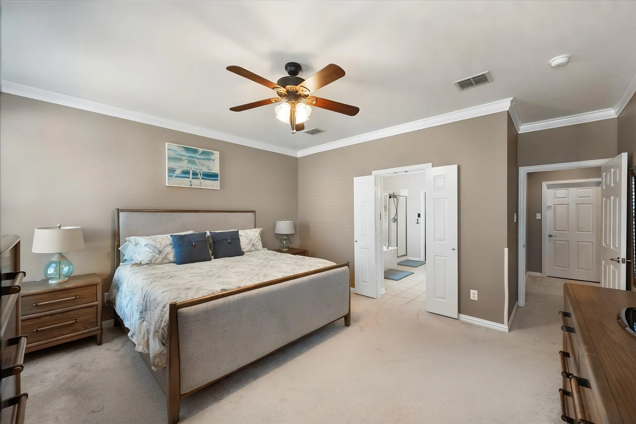 Single Family Residence For Sale in Tarrant County , 13801 Hunter Jake Drive, Fort Worth, Texas 76052, 4 Bedroom, 4 Bathroom, 2 Garage spaces, 2,965 Sqft, built in 2006, mls#21377687, Real Estate Agent in Fort Worth, Homes For Sale in Tarrant county, Homes For Sale in Fort Worth, Realtor in Fort Worth Texas, Real Estate Brokerage Independent Realty Texas, Luminita Cordes Realtor