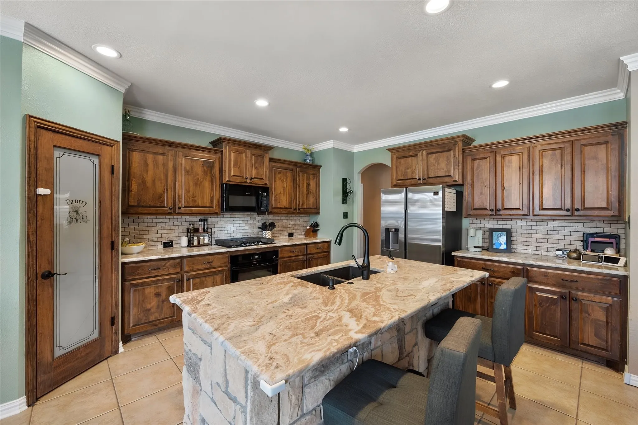 Single Family Residence For Sale in Tarrant County , 13801 Hunter Jake Drive, Fort Worth, Texas 76052, 4 Bedroom, 4 Bathroom, 2 Garage spaces, 2,965 Sqft, built in 2006, mls#21377687, Real Estate Agent in Fort Worth, Homes For Sale in Tarrant county, Homes For Sale in Fort Worth, Realtor in Fort Worth Texas, Real Estate Brokerage Independent Realty Texas, Luminita Cordes Realtor