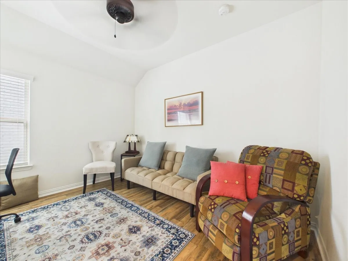 Single Family Residence For Sale in Denton County , 4709 London Avenue, Celina, Texas 76227, 3 Bedroom, 2 Bathroom, 2 Garage spaces, 1,874 Sqft, built in 2018, mls#21379136, Real Estate Agent in Celina, Homes For Sale in Denton county, Homes For Sale in Celina, Realtor in Celina Texas, Real Estate Brokerage Independent Realty Texas, Luminita Cordes Realtor