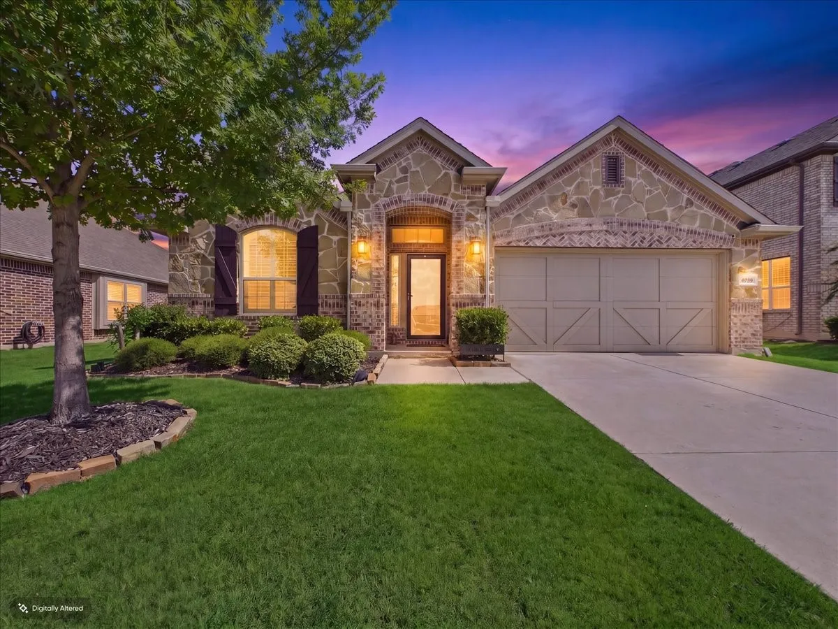 Single Family Residence For Sale in Denton County , 4709 London Avenue, Celina, Texas 76227, 3 Bedroom, 2 Bathroom, 2 Garage spaces, 1,874 Sqft, built in 2018, mls#21379136, Real Estate Agent in Celina, Homes For Sale in Denton county, Homes For Sale in Celina, Realtor in Celina Texas, Real Estate Brokerage Independent Realty Texas, Luminita Cordes Realtor