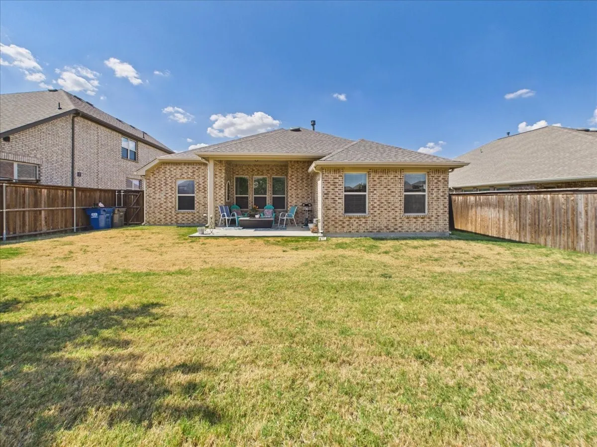 Single Family Residence For Sale in Denton County , 4709 London Avenue, Celina, Texas 76227, 3 Bedroom, 2 Bathroom, 2 Garage spaces, 1,874 Sqft, built in 2018, mls#21379136, Real Estate Agent in Celina, Homes For Sale in Denton county, Homes For Sale in Celina, Realtor in Celina Texas, Real Estate Brokerage Independent Realty Texas, Luminita Cordes Realtor