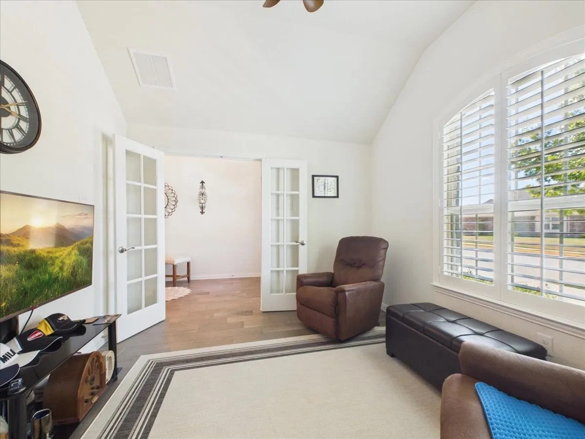 Single Family Residence For Sale in Denton County , 4709 London Avenue, Celina, Texas 76227, 3 Bedroom, 2 Bathroom, 2 Garage spaces, 1,874 Sqft, built in 2018, mls#21379136, Real Estate Agent in Celina, Homes For Sale in Denton county, Homes For Sale in Celina, Realtor in Celina Texas, Real Estate Brokerage Independent Realty Texas, Luminita Cordes Realtor