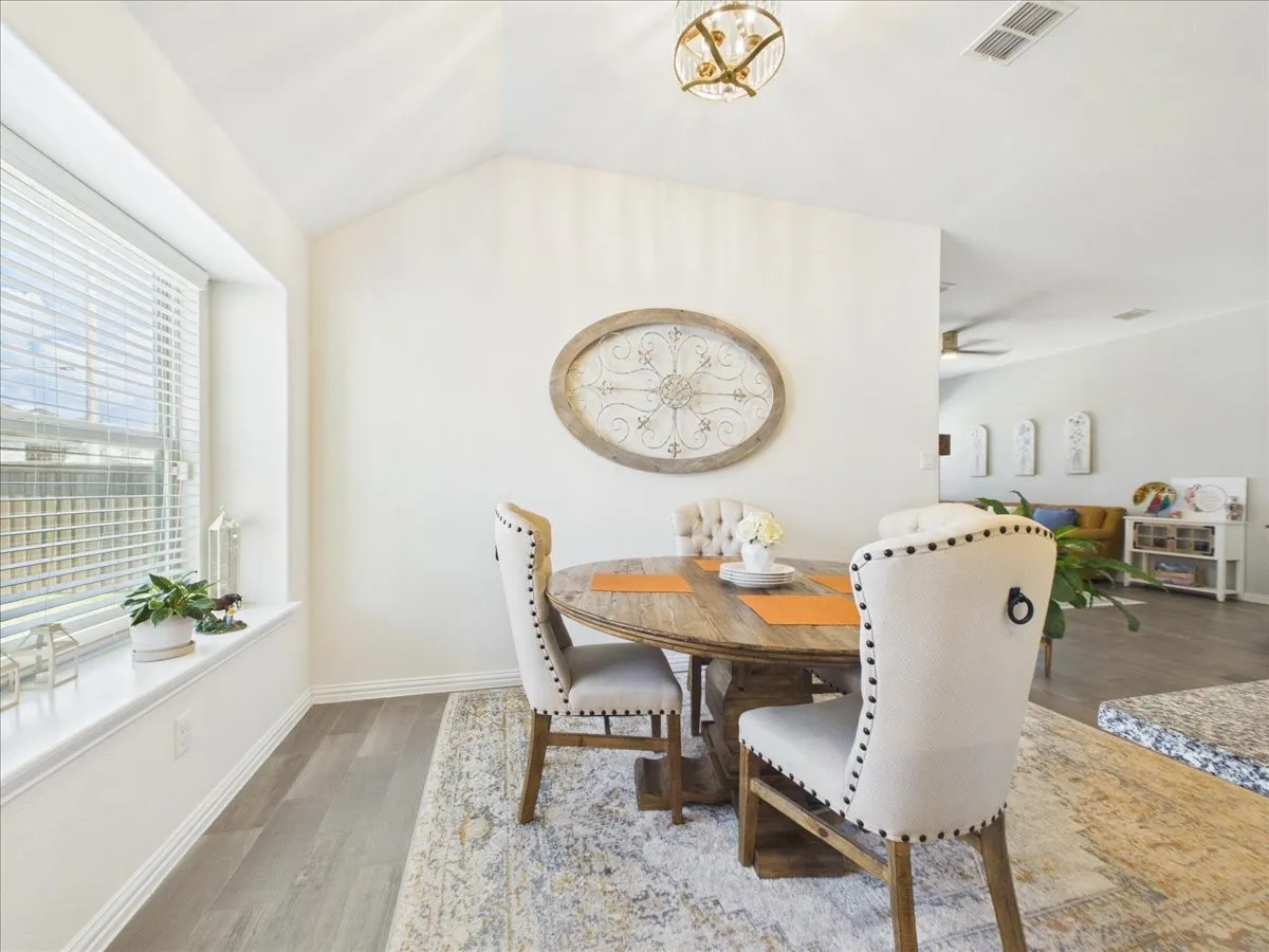 Single Family Residence For Sale in Denton County , 4709 London Avenue, Celina, Texas 76227, 3 Bedroom, 2 Bathroom, 2 Garage spaces, 1,874 Sqft, built in 2018, mls#21379136, Real Estate Agent in Celina, Homes For Sale in Denton county, Homes For Sale in Celina, Realtor in Celina Texas, Real Estate Brokerage Independent Realty Texas, Luminita Cordes Realtor