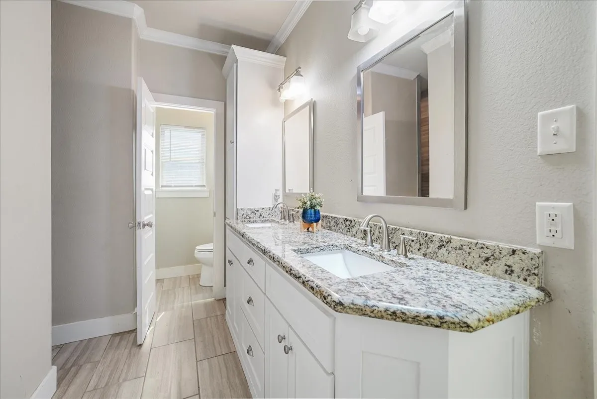 Single Family Residence For Sale in Henderson County , 109 Springleaf Lane, Mabank, Texas 75147, 3 Bedroom, 2 Bathroom, 2 Garage spaces, 1,575 Sqft, built in 2019, mls#21379137, Real Estate Agent in Mabank, Homes For Sale in Henderson county, Homes For Sale in Mabank, Realtor in Mabank Texas, Real Estate Brokerage Independent Realty Texas, Luminita Cordes Realtor