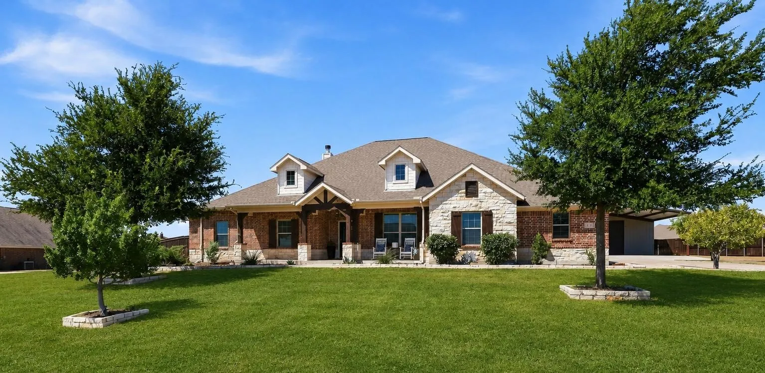 Single Family Residence For Sale in Wise County , 113 High Vista Road, Decatur, Texas 76234, 4 Bedroom, 3 Bathroom, 3 Garage spaces, 2,790 Sqft, built in 2016, mls#21375654, Real Estate Agent in Decatur, Homes For Sale in Wise county, Homes For Sale in Decatur, Realtor in Decatur Texas, Real Estate Brokerage Independent Realty Texas, Luminita Cordes Realtor