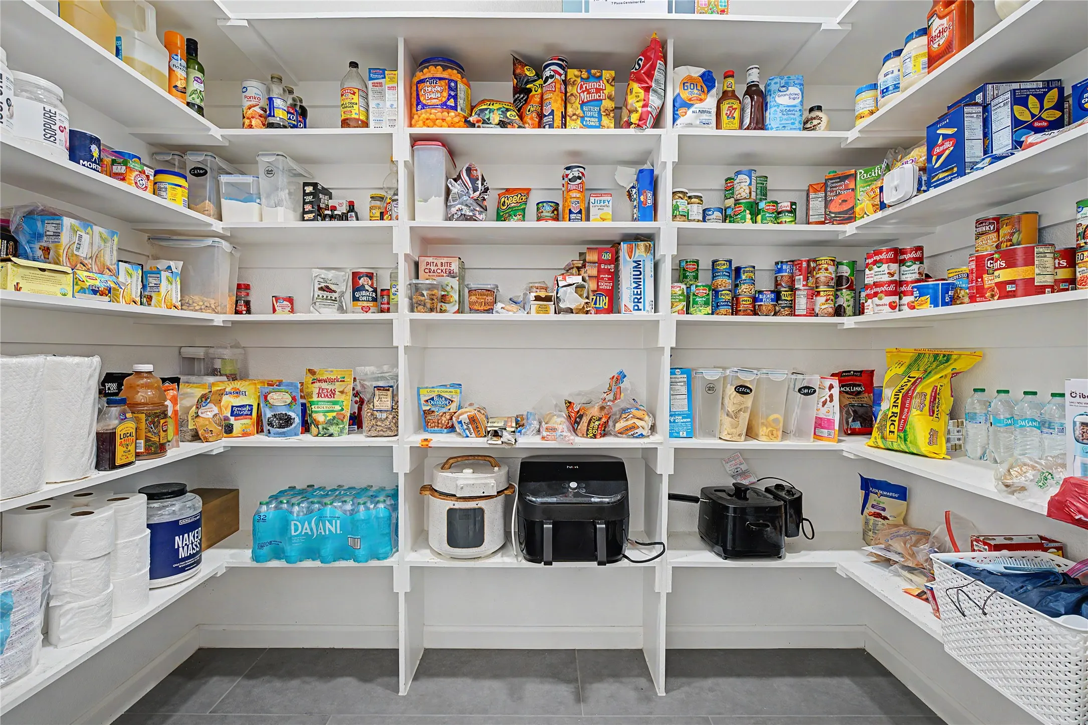 Single Family Residence For Sale in Collin County , 8615 County Road 534, Whitewright, Texas 75491, 4 Bedroom, 4 Bathroom, 3 Garage spaces, 3,040 Sqft, built in 2024, mls#21378733, Real Estate Agent in Whitewright, Homes For Sale in Collin county, Homes For Sale in Whitewright, Realtor in Whitewright Texas, Real Estate Brokerage Independent Realty Texas, Luminita Cordes Realtor